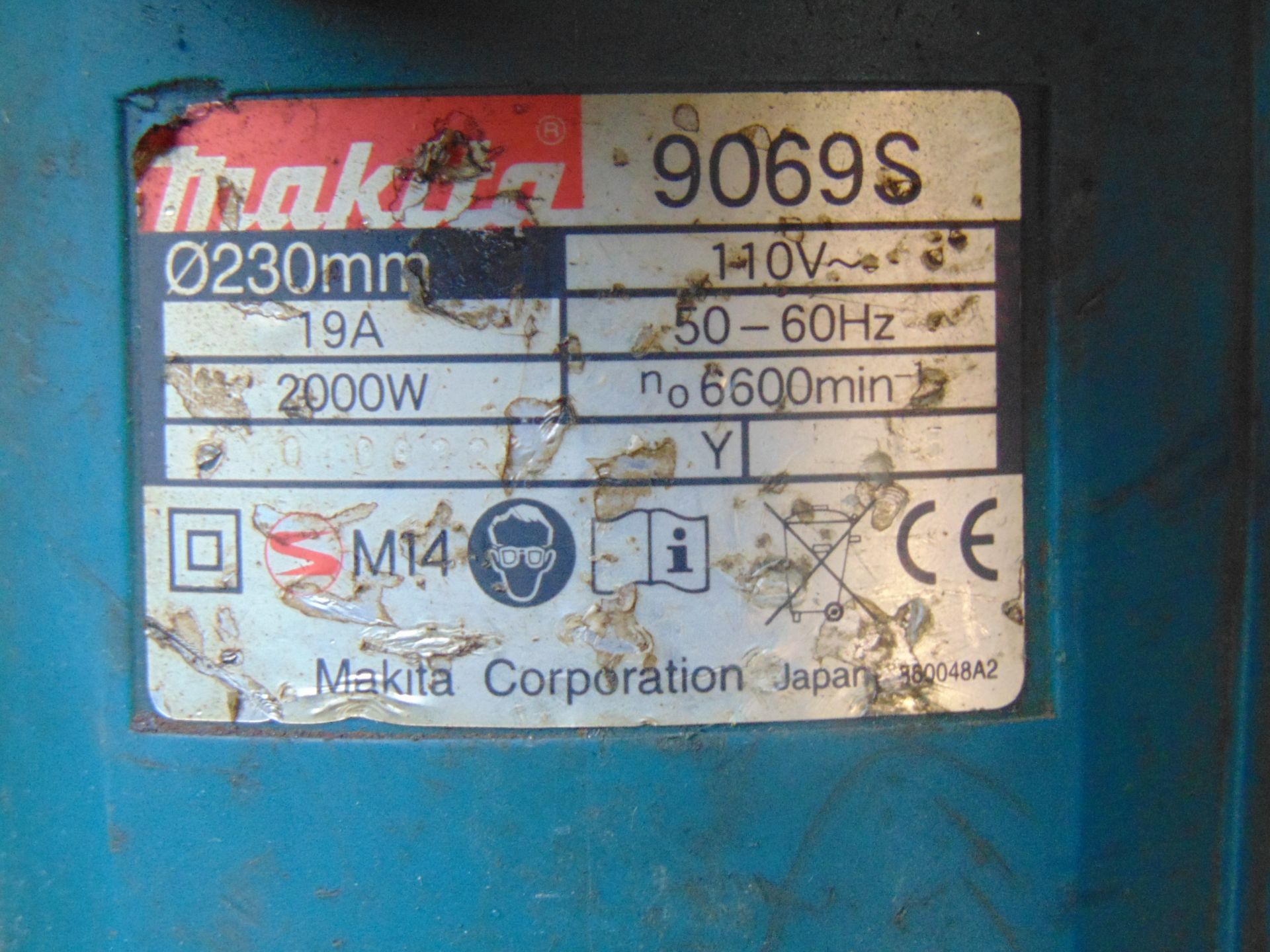MAKITA HD POWER GRINDER 115 VOLT IN CASE - Image 5 of 6