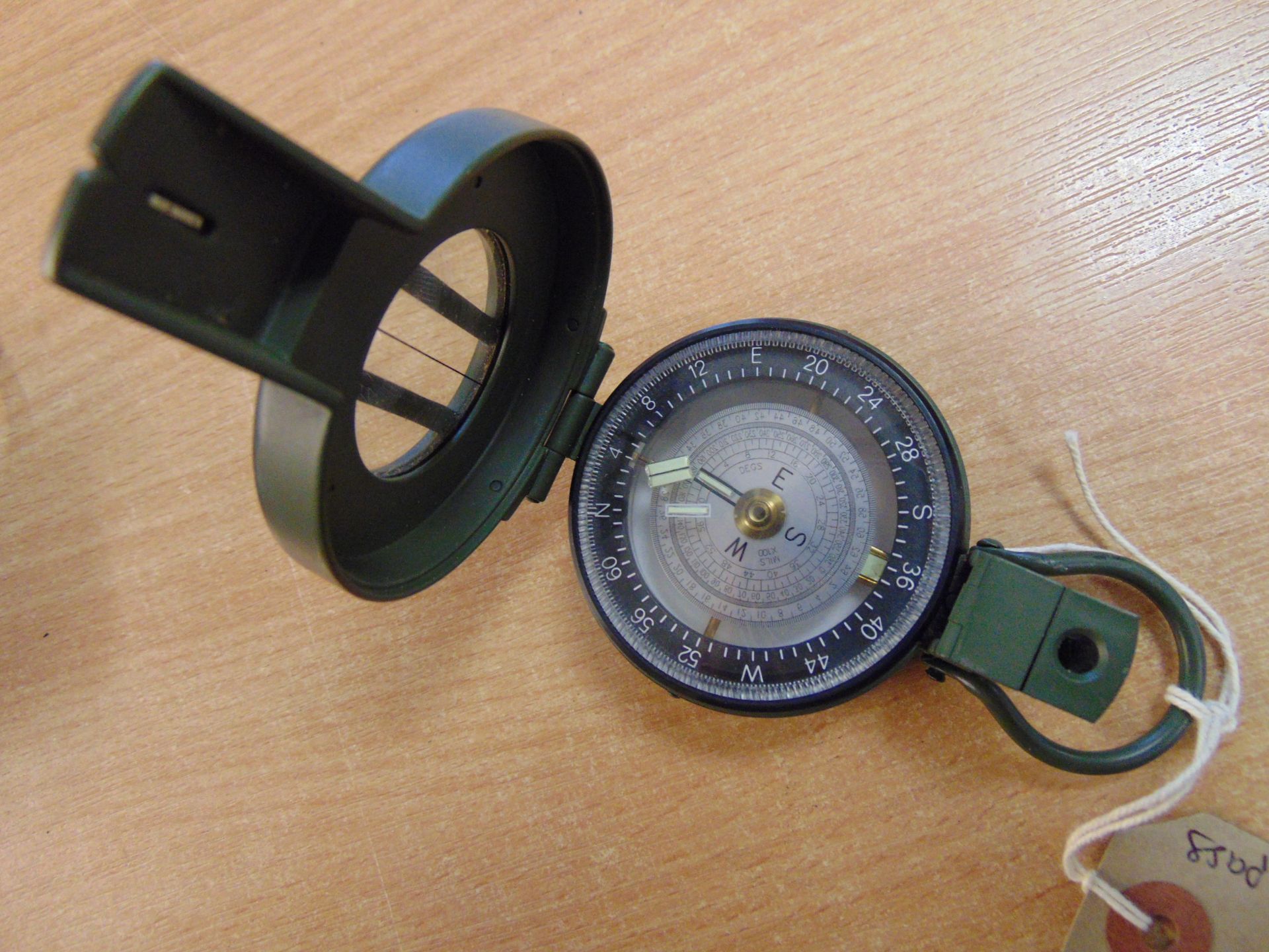 UNISSUED FRANCIS BAKER M88 COMPASS - Image 2 of 5