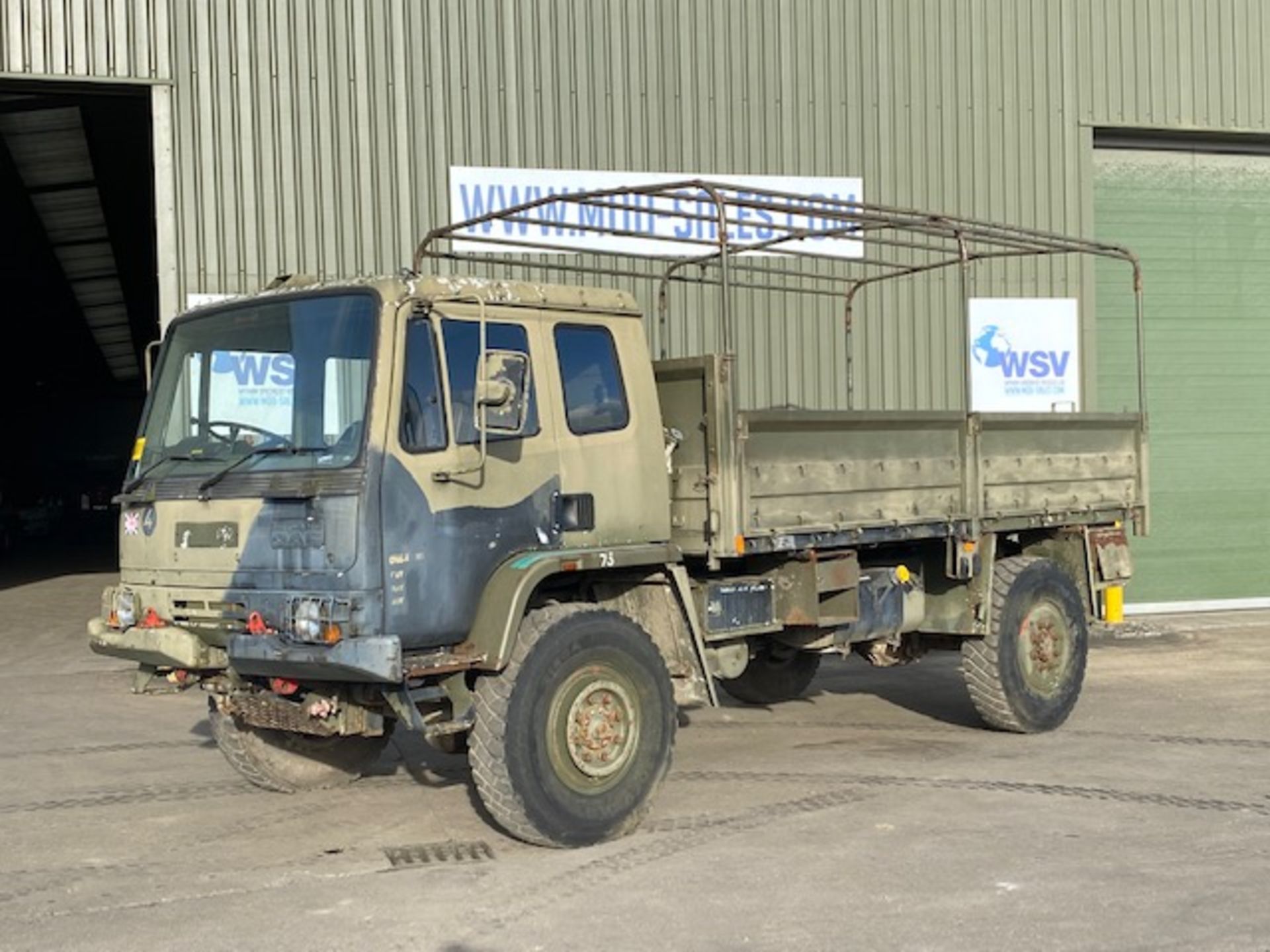 Right Hand Drive Leyland Daf 45/150 4 x 4 fitted with Hydraulic Winch ( operates Front and Rear )