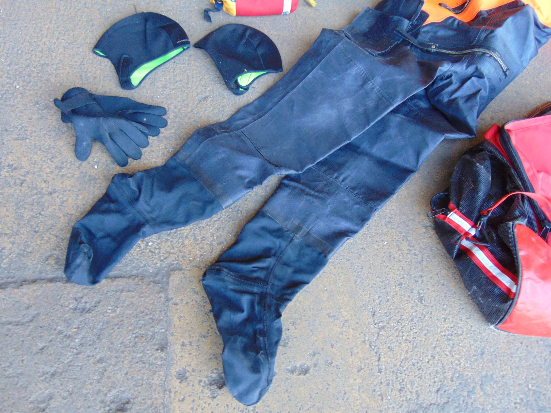 Scuba Divers Kit inc Polar Bears Dry Suit, Boots, Gloves, Helmets etc - Bild 3 aus 10