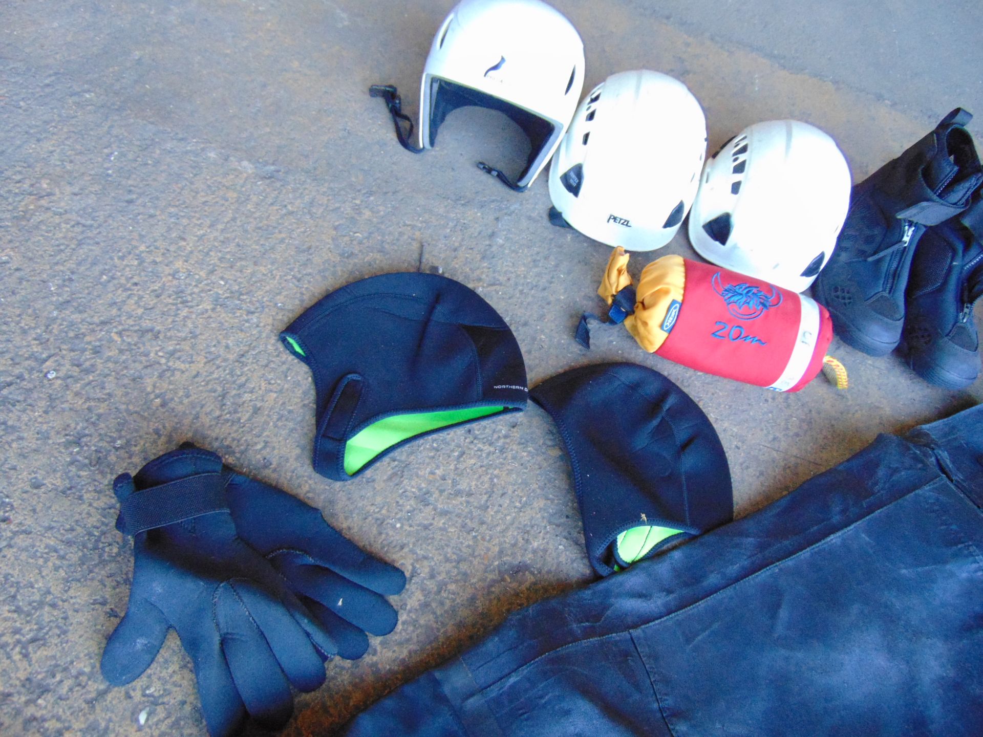 Scuba Divers Kit inc Polar Bears Dry Suit, Boots, Gloves, Helmets etc - Bild 7 aus 10