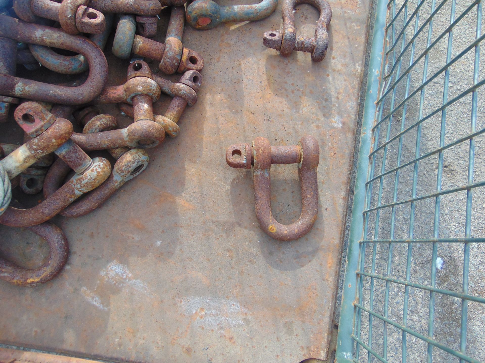 Approx 40 x HD D Shackles etc - Image 3 of 3