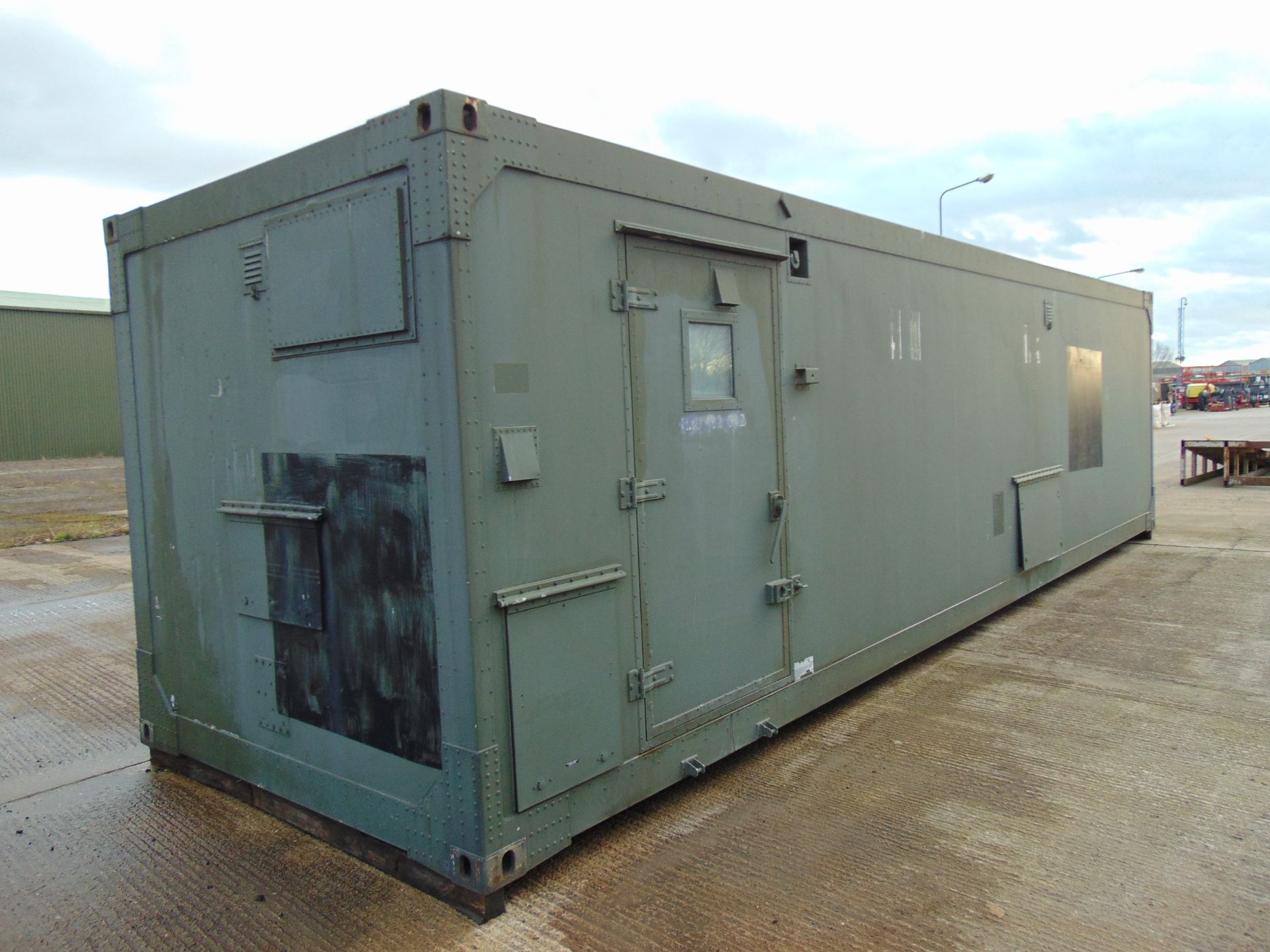 Ex Reserve Demountable 30ft Insulated Container Workshop Cabin - Image 5 of 30