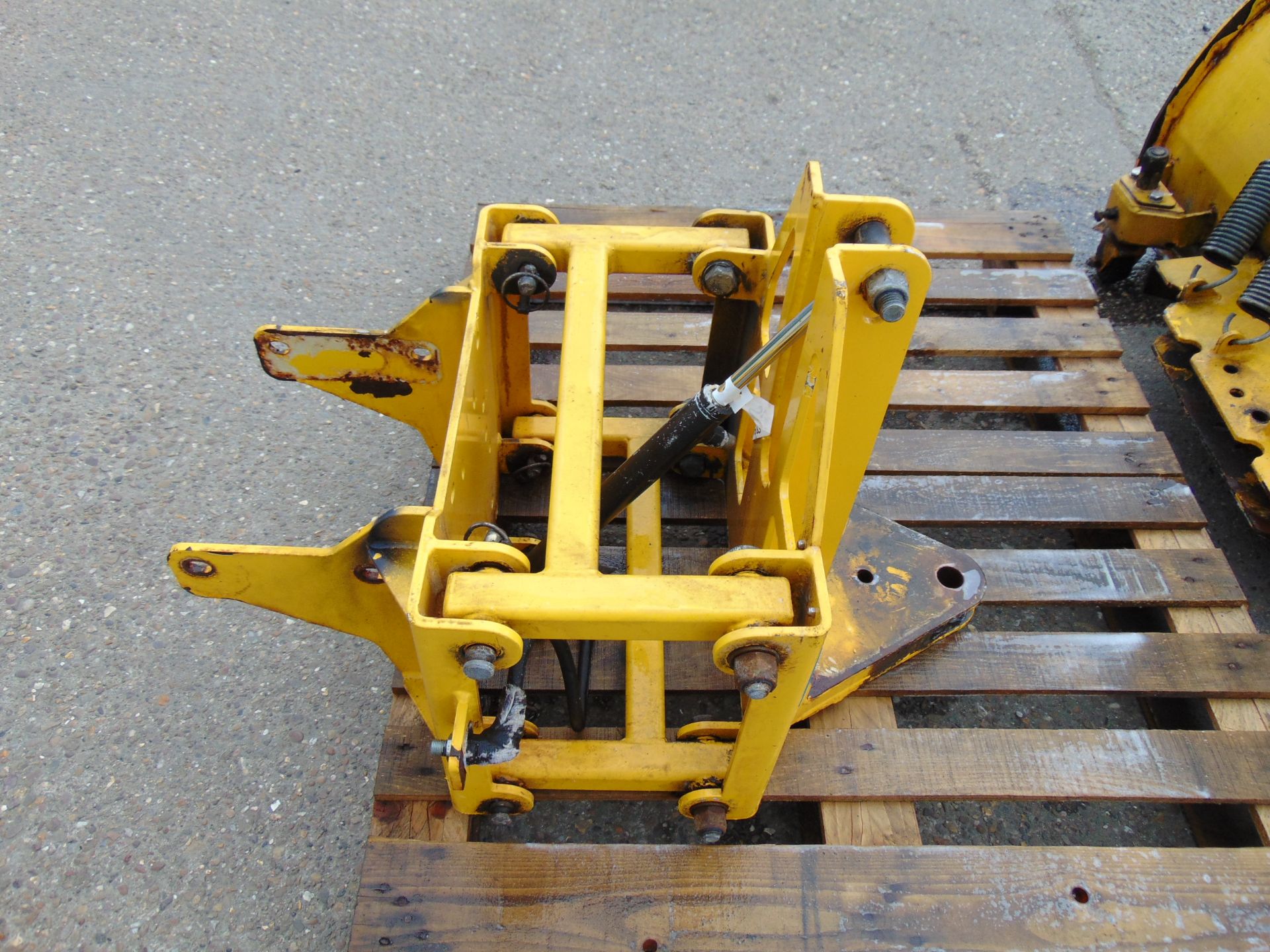 Vale Show Plough 5 ft for Tractor/Land Rover etc, c/w Mounting Frame - Image 5 of 9