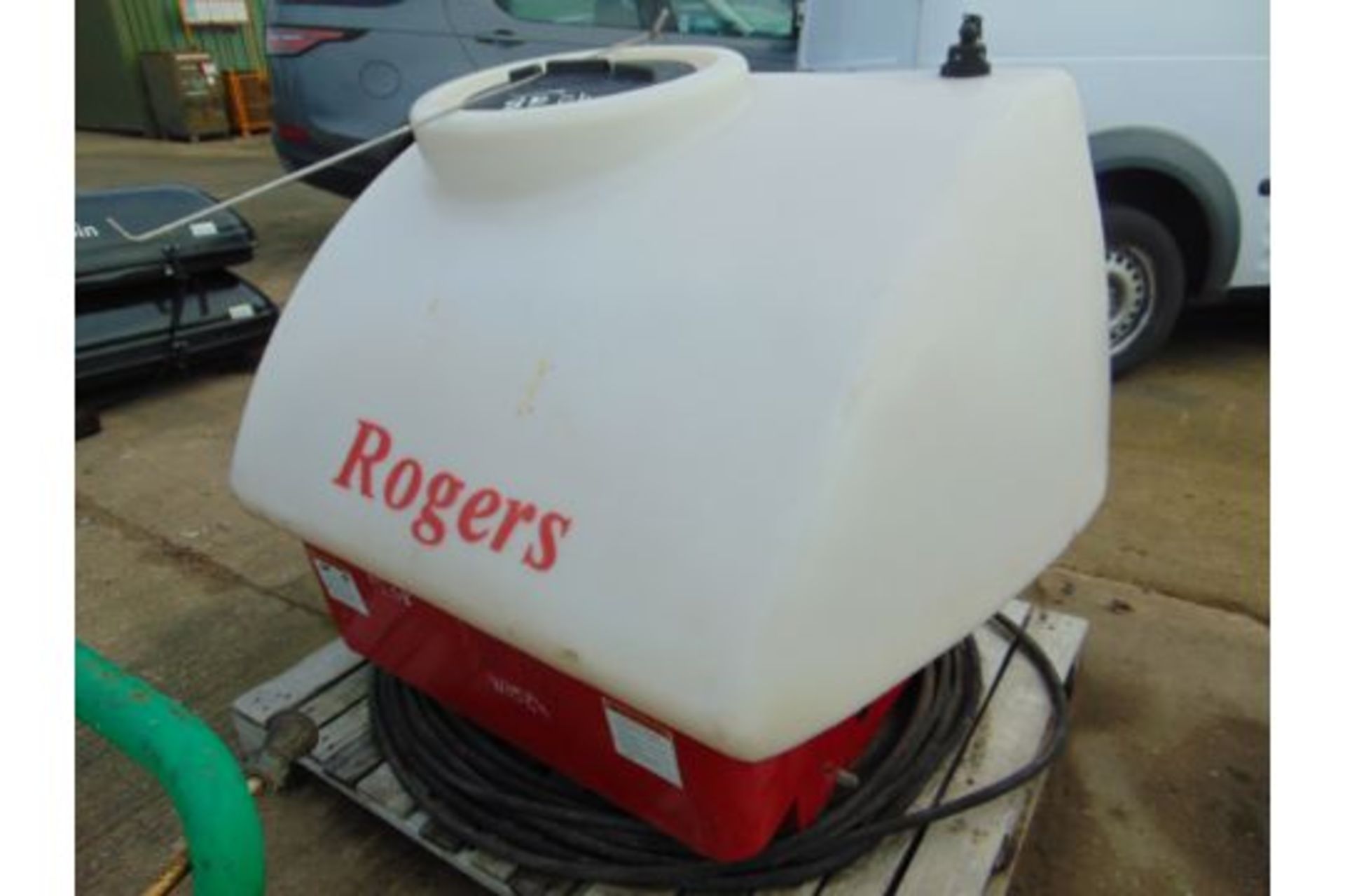 Rogers 3pt Linkage Tractor Mounted PTO Pressure Washer c/w Hose etc as shown - Image 5 of 8