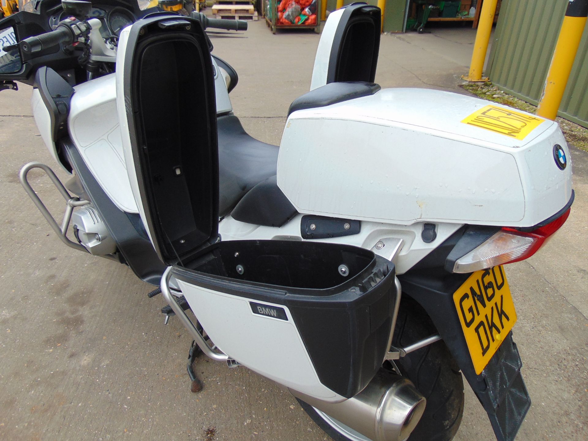 2011 BMW R1200RT Motorbike ONLY 45,166 Miles! - Image 20 of 24