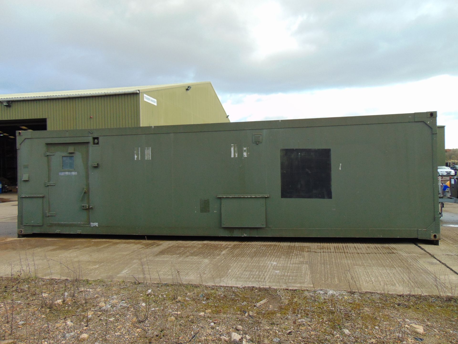 Ex Reserve Demountable 30ft Insulated Container Workshop Cabin - Image 4 of 30