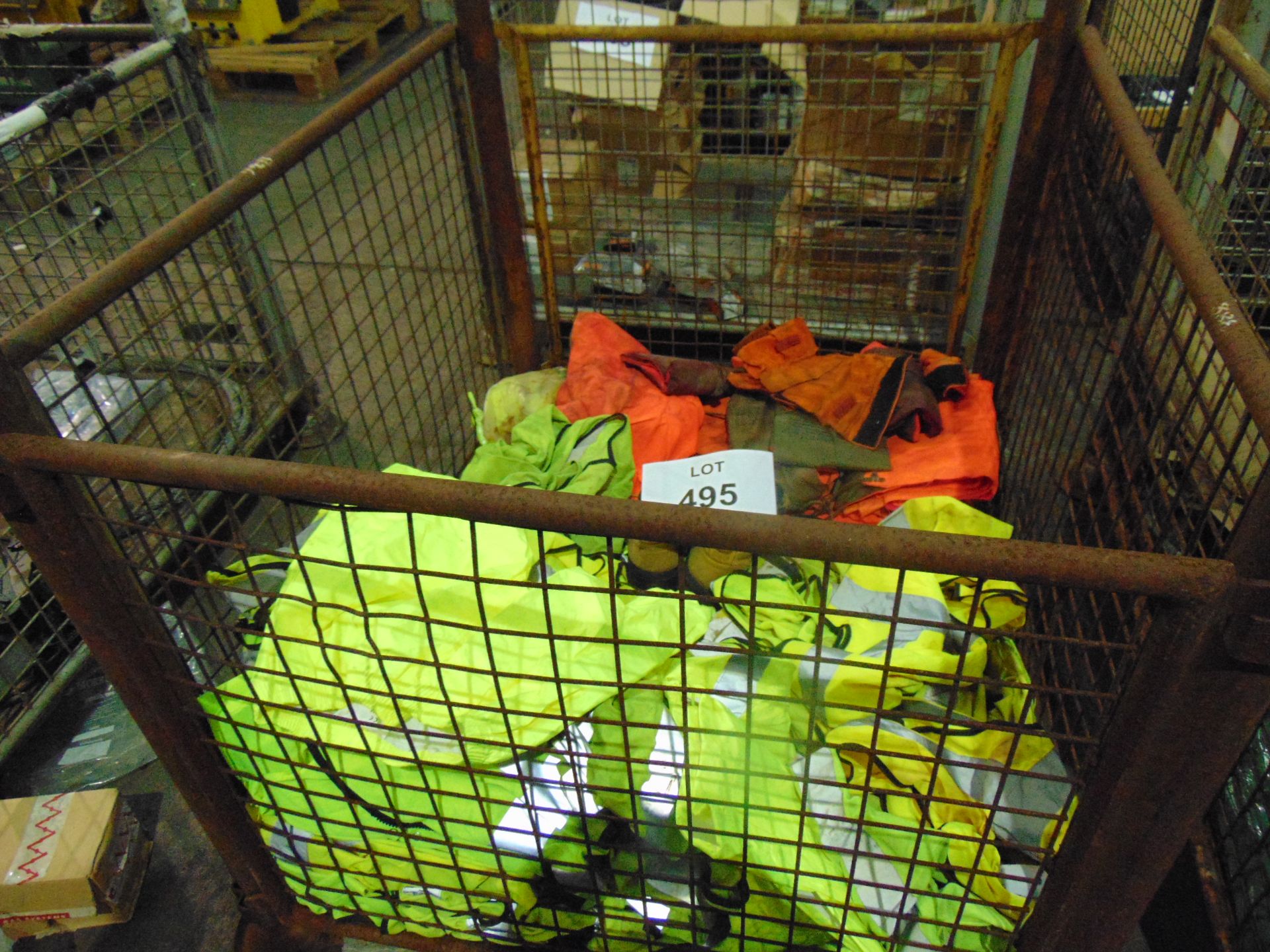 1X STILLAGE OF SAFETY PROTECTIVE CLOTHING INCLUDING VESTS, TROUSERS, JACKETS, ETC