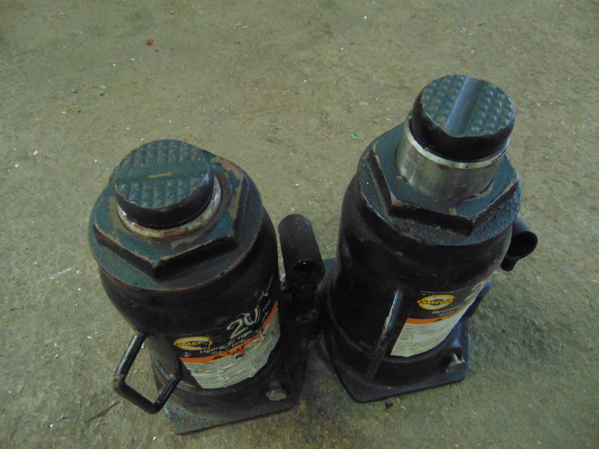 2 x Omega 20 Tonne Hydraulic Bottle Jacks - Image 2 of 4