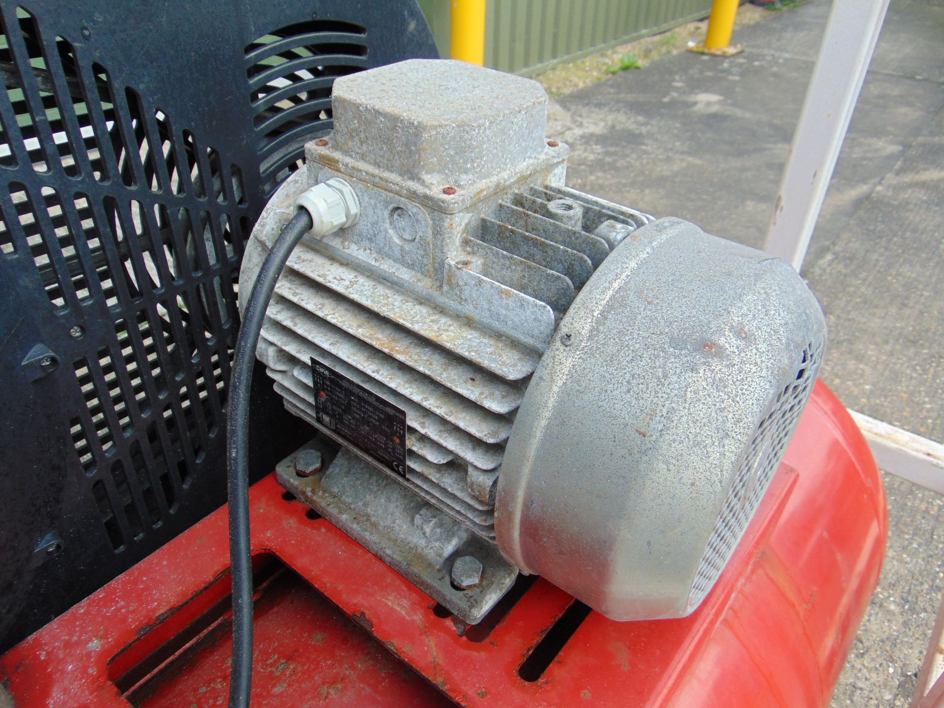 SWP Aria 75/270BS3 Belt Driven 270 Litre Air Compressor - Image 7 of 13