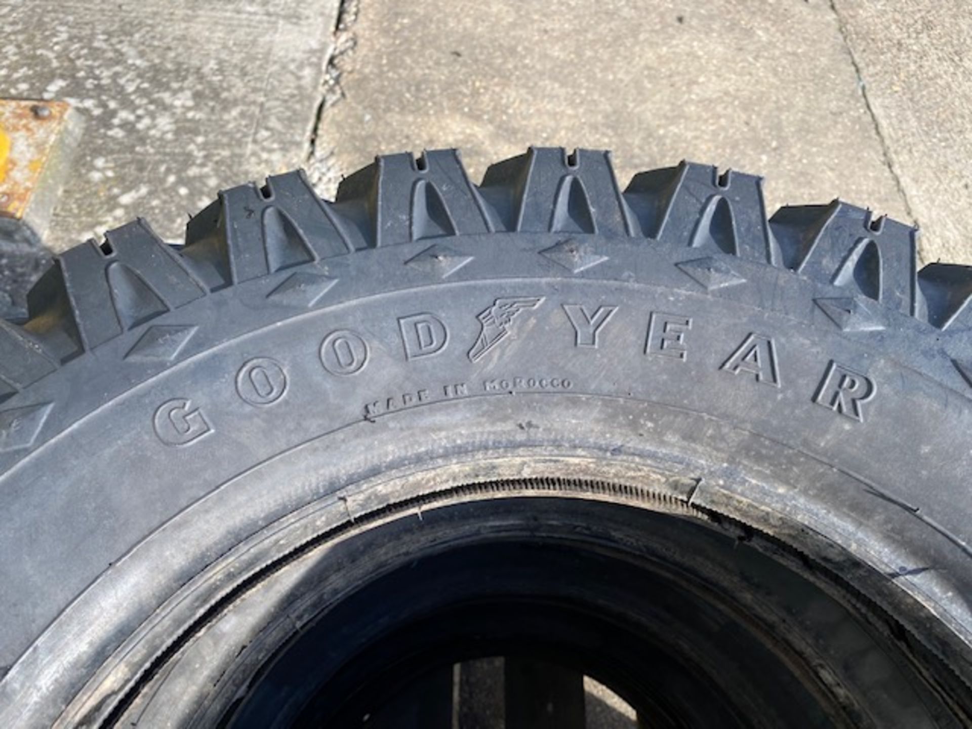 Goodyear Hi-Miler Xtragrip 6.50x16 unused tyres x 5, original fitment on LR Lightweights etc - Image 3 of 10