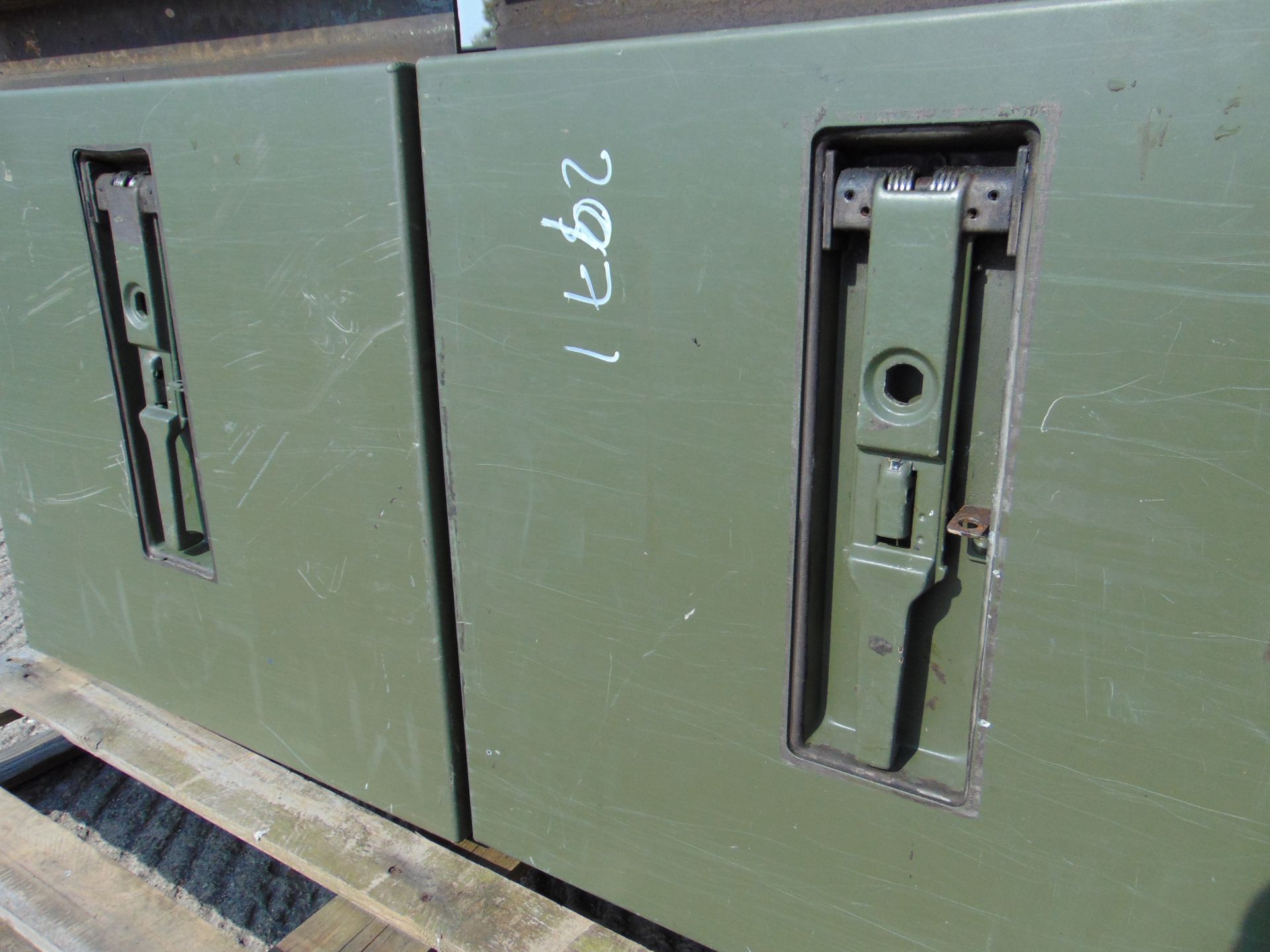 2 x MAN HX60 / HGV Lockable Side Locker Van, Truck, Trailer, Secure Tool boxes - Image 5 of 9