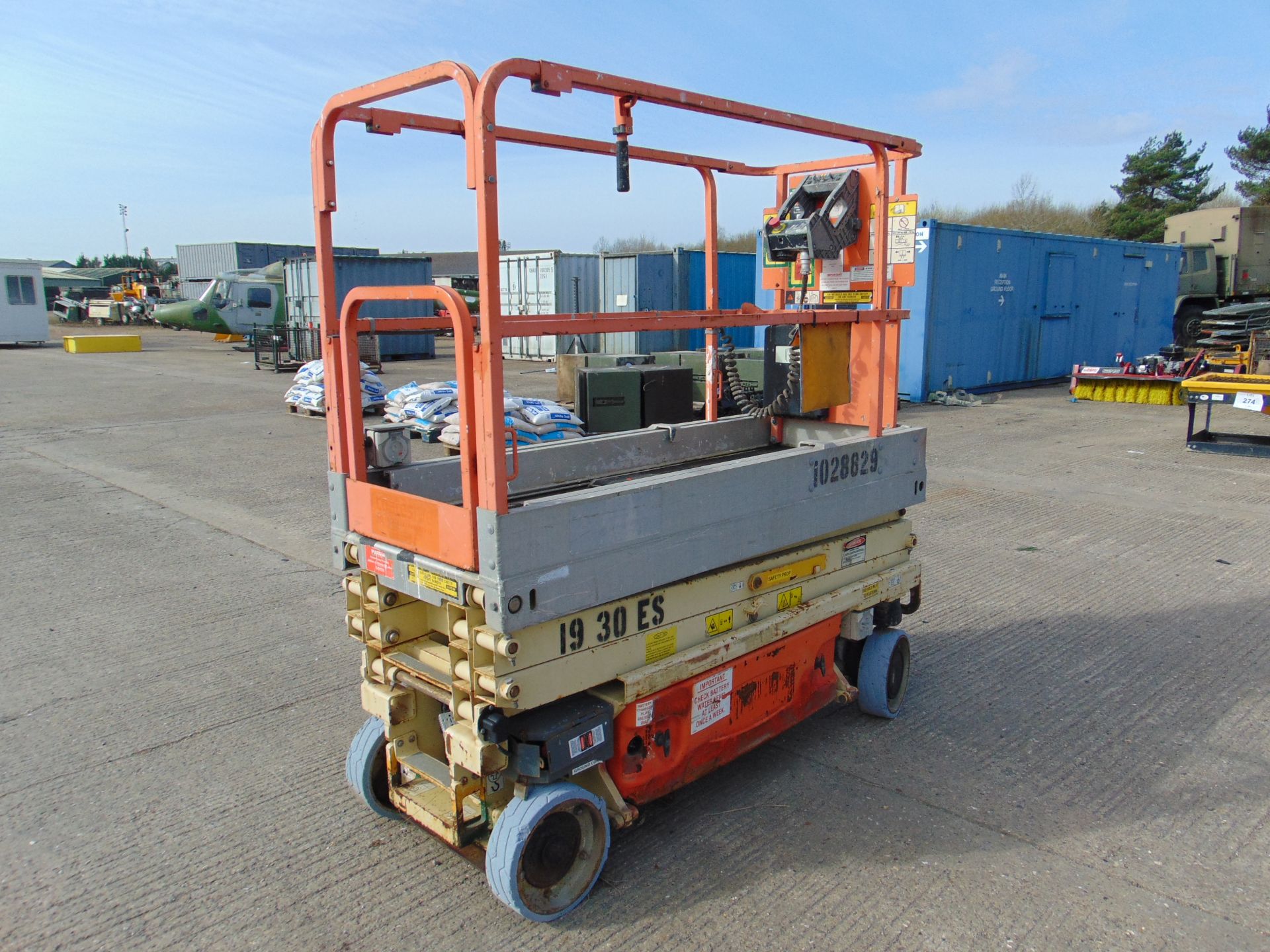 2010 JLG 1930ES 7.62m Electric Scissor Lift Access Platform ONLY 330 Hours! - Image 4 of 15