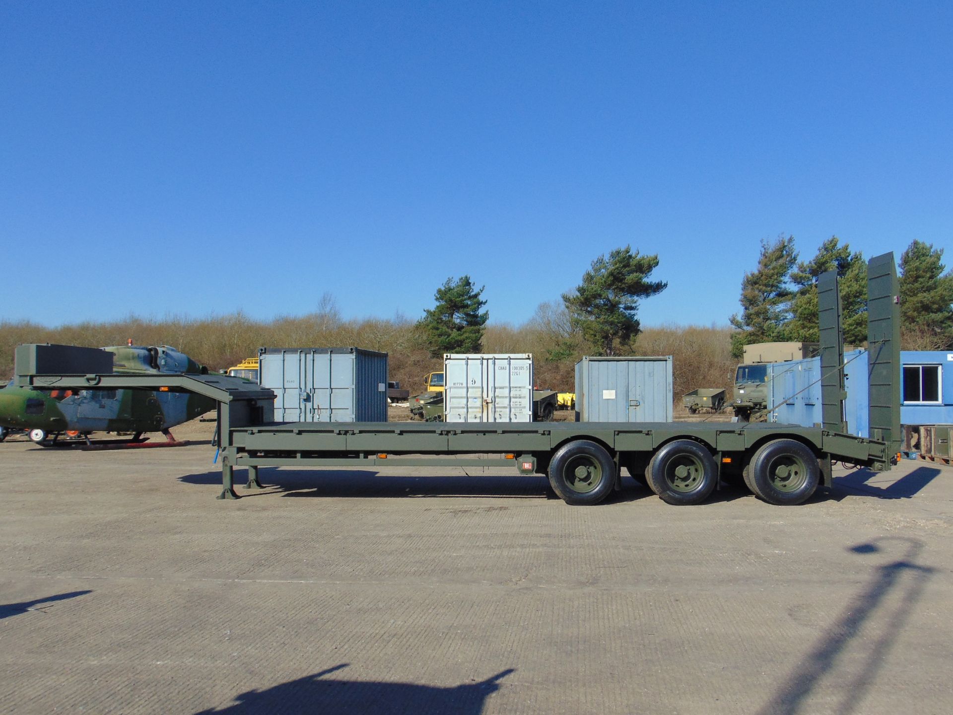 EX RESERVE Broshuis E-2130 Tri Axle Stepframe 43 Ton Trailer - Image 35 of 59