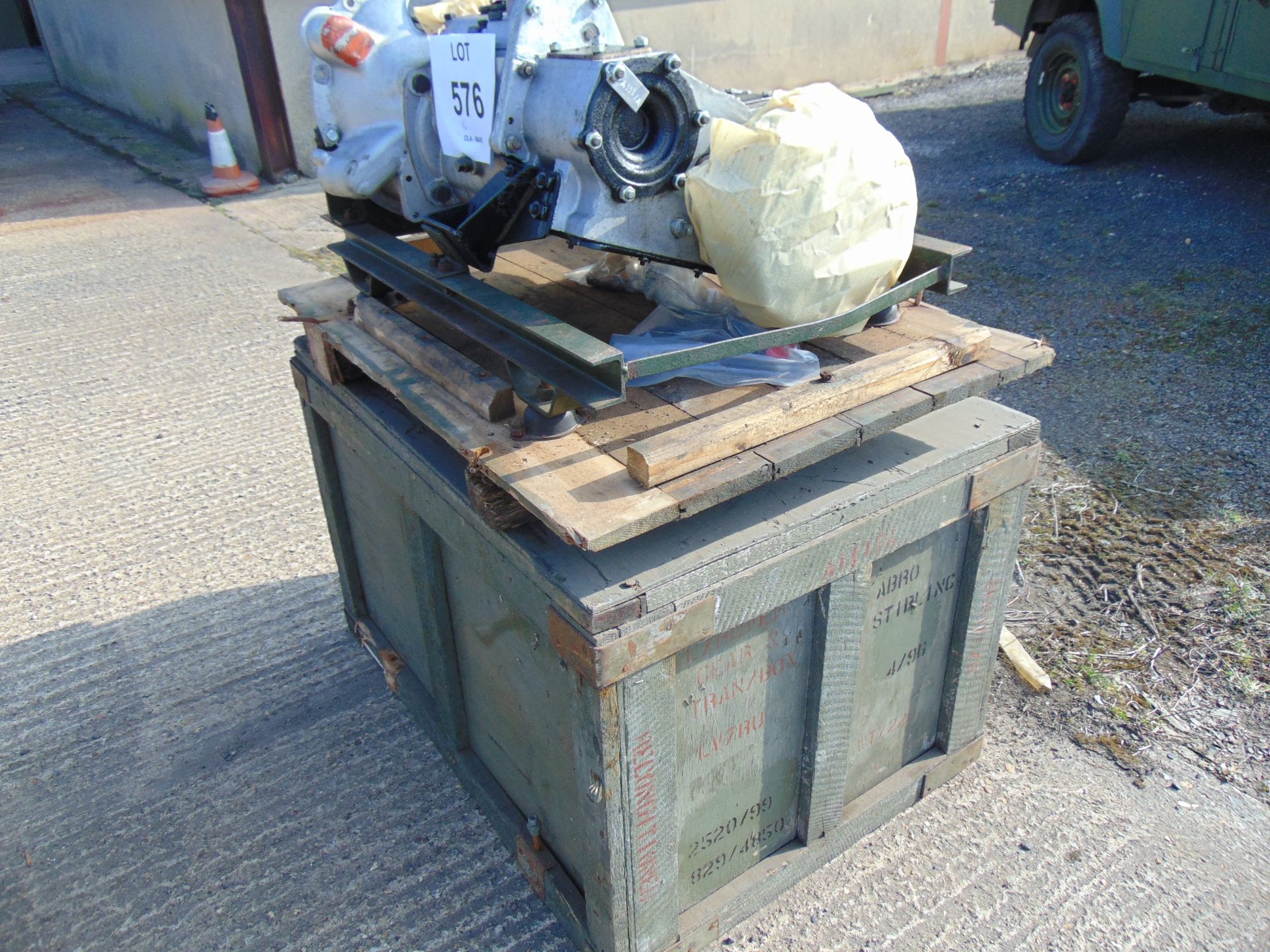 Army Recon Series Gearbox c/w Ancillaries as shown in Original Crate - Image 20 of 20