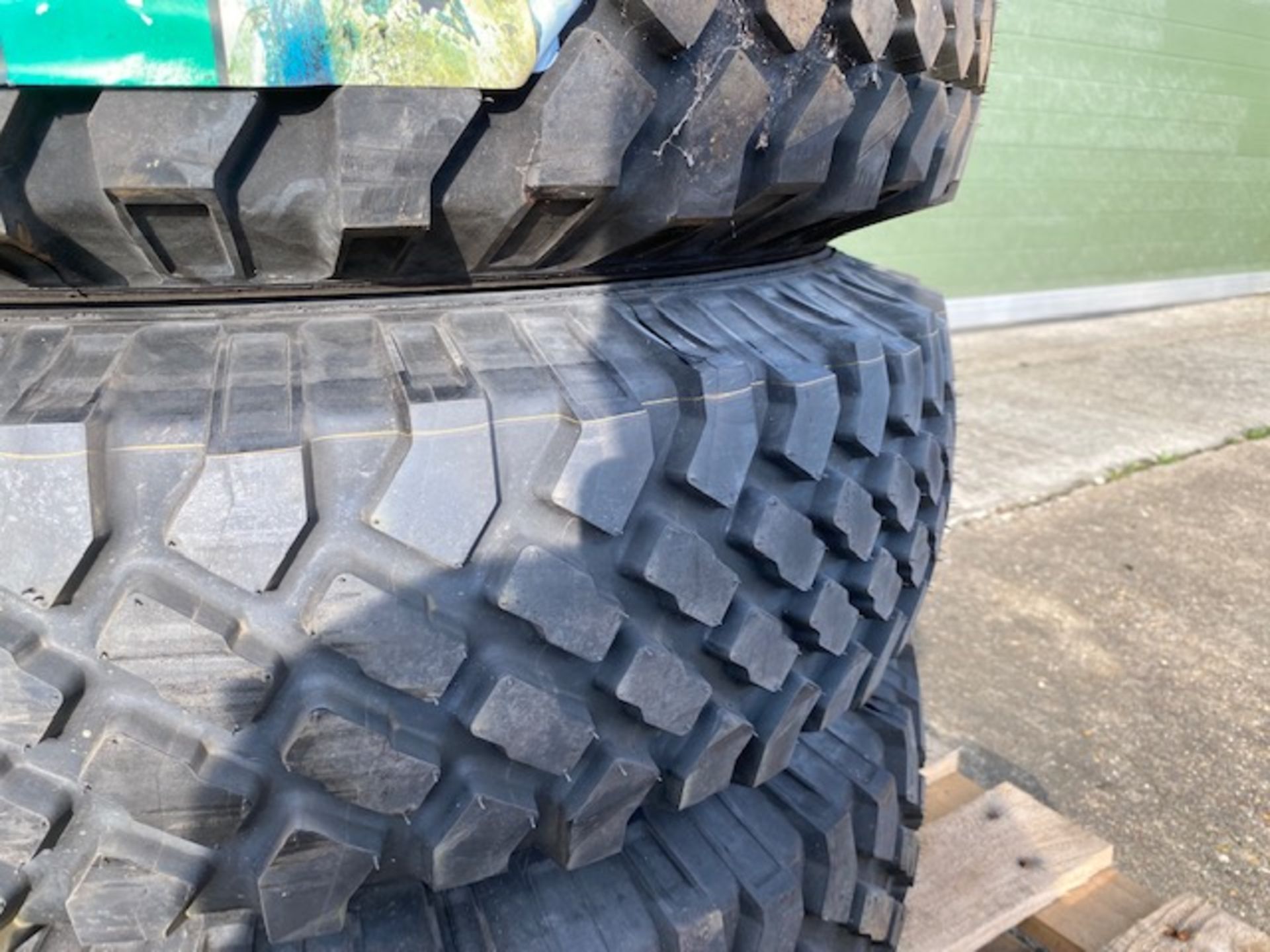 Michelin 235/85R16 XZL tyres (unused) on LR Wolf heavy duty rims x 4 - Image 5 of 7