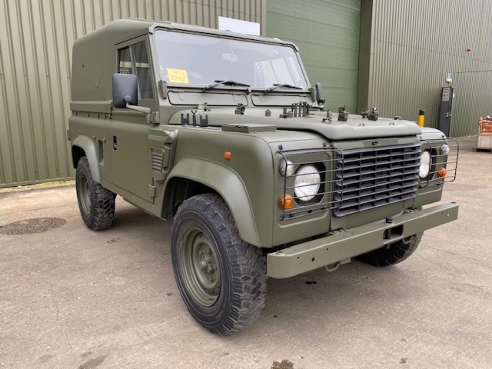 Land Rover Defender 90 Wolf 300TDi FFR hardtop RHD, TUL Remus upgrade. - Image 24 of 49