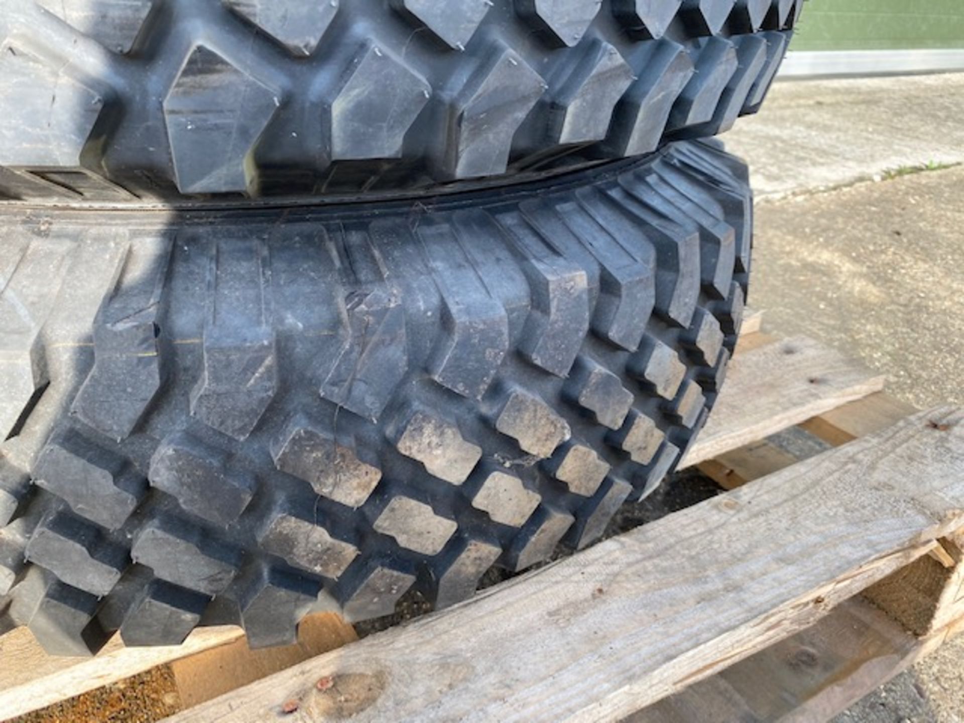 Michelin 235/85R16 XZL tyres (unused) on LR Wolf heavy duty rims x 4 - Image 6 of 7