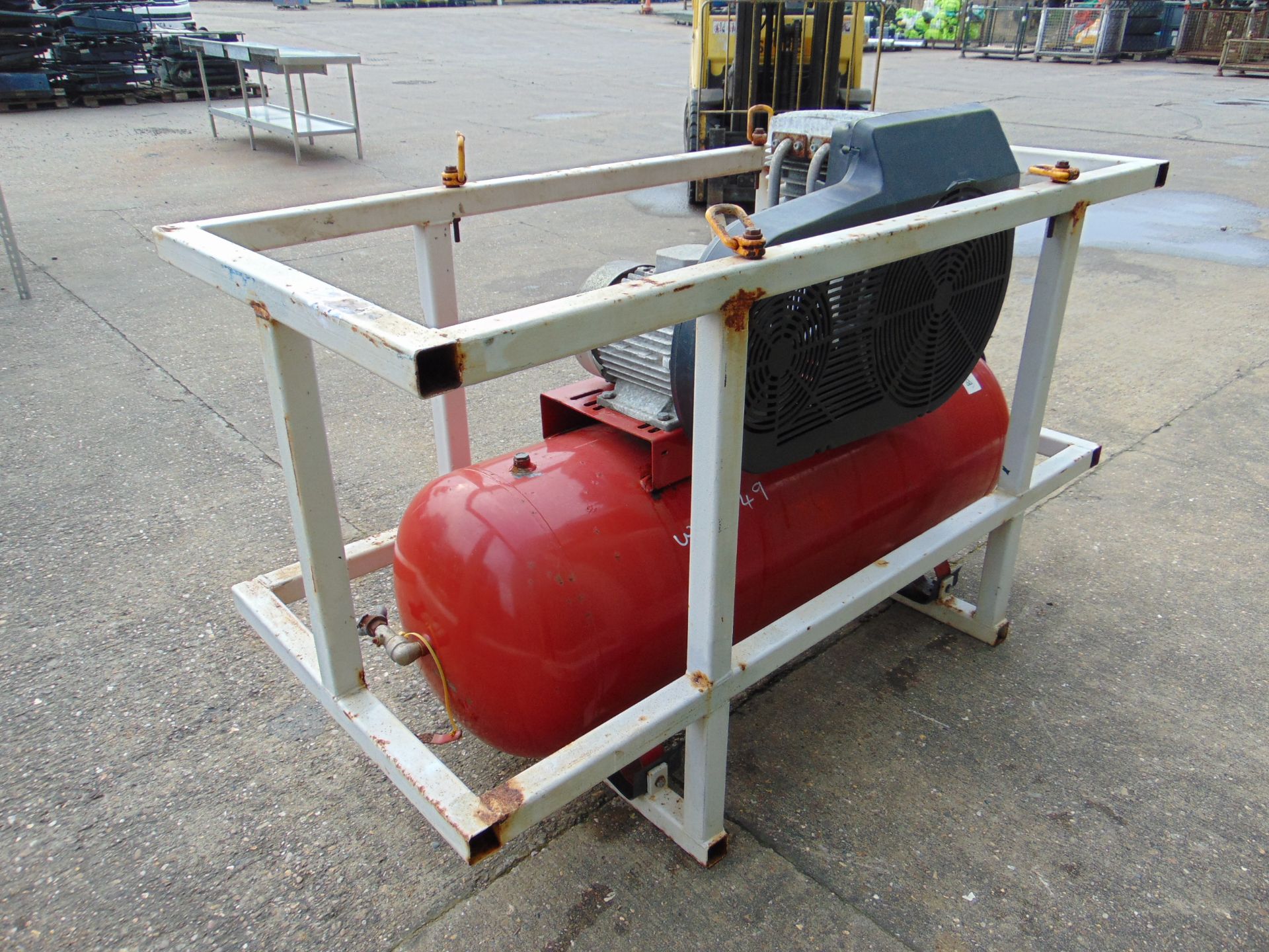 SWP Aria 75/270BS3 Belt Driven 270 Litre Air Compressor - Image 4 of 13