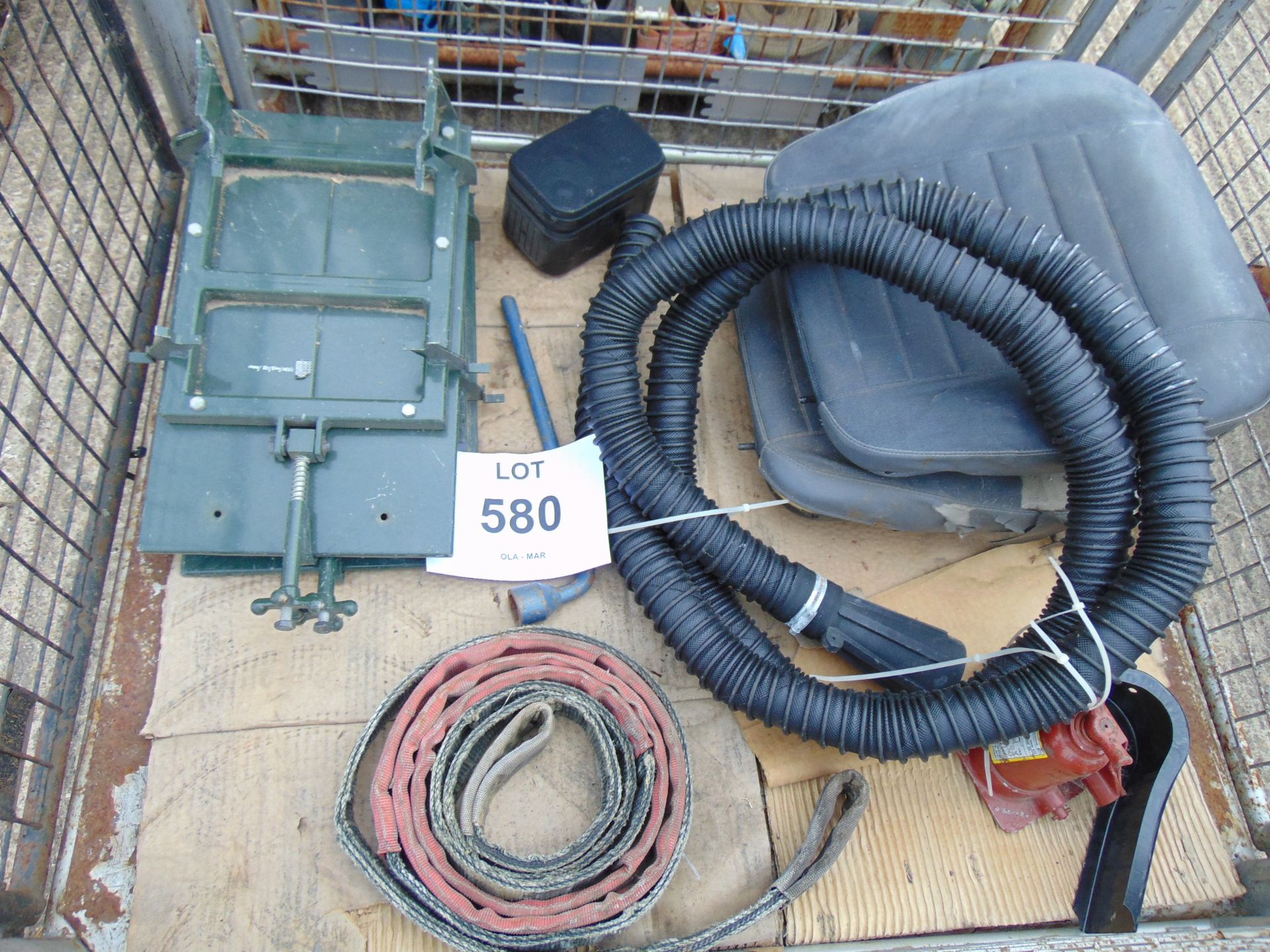 1 x Stillage of Land Rover Equipment in Seat Bases Radio Tray, Tow Ropes etc