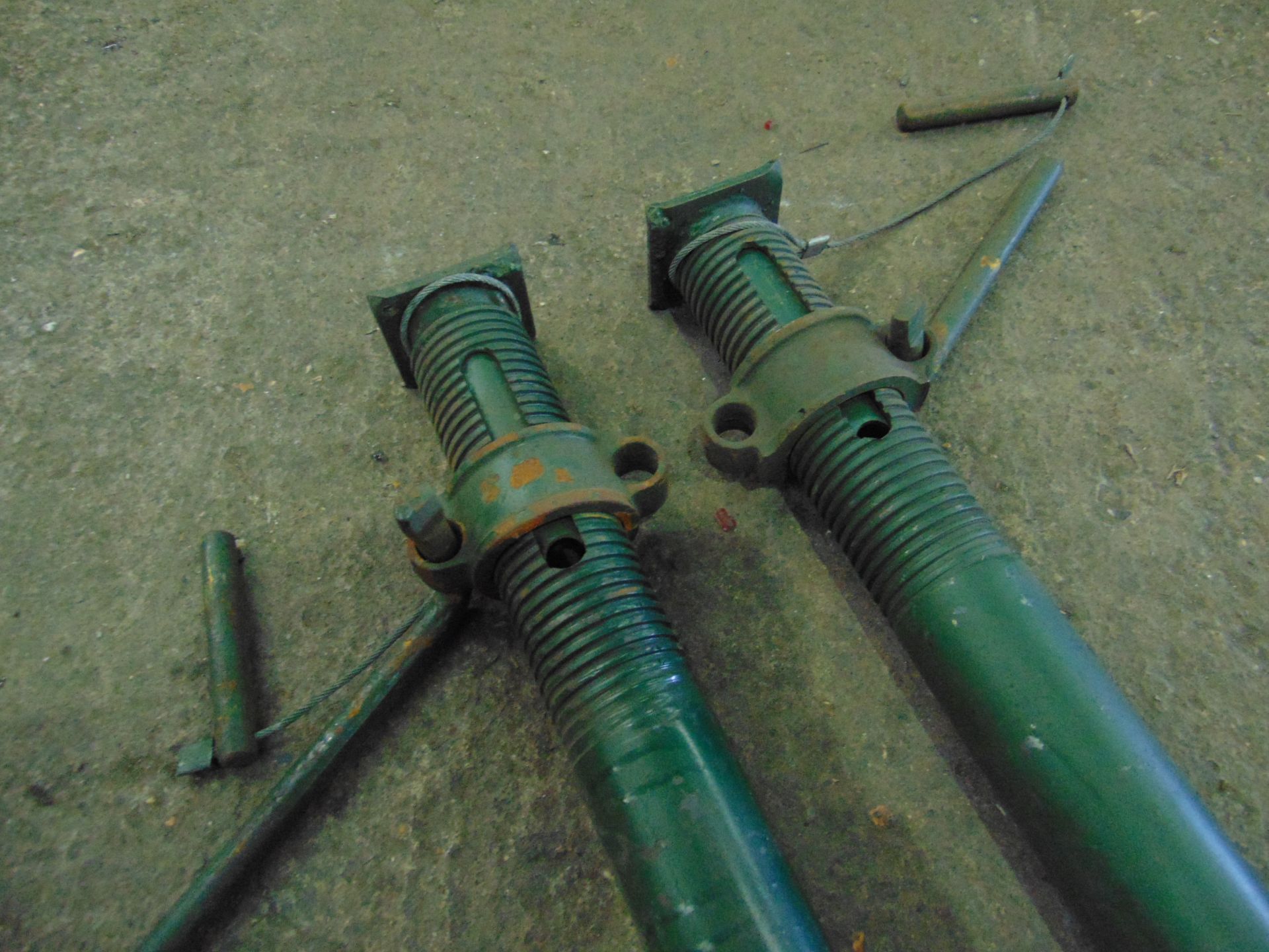 2 x Heavy Duty Trench Struts Unissued as shown - Image 4 of 5