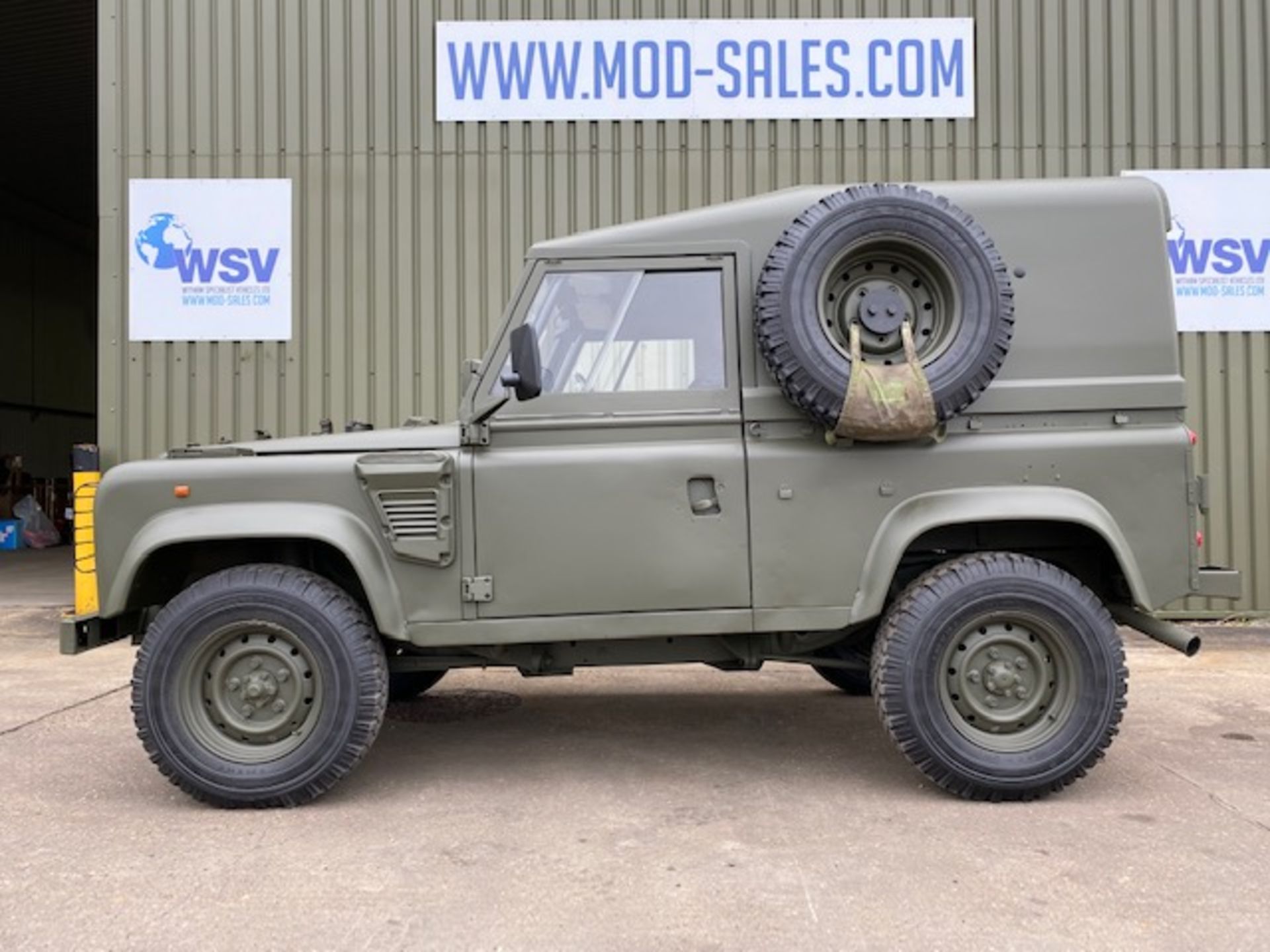 Land Rover Defender 90 Wolf 300TDi FFR hardtop RHD, TUL Remus upgrade. - Image 10 of 49