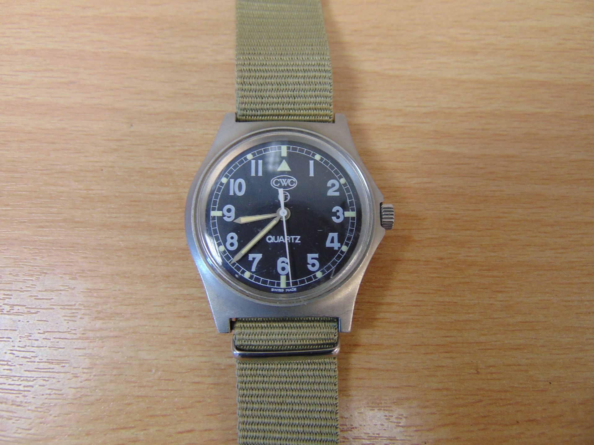 V Nice CWC 0552 Royal Navy / Marines Service Watch Nato Marks, Date 1990 * GULF WAR * - Image 2 of 4