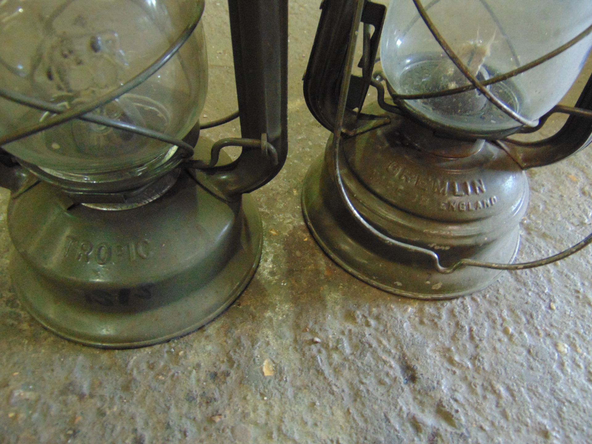 2 x Vintage Chalwyn Tropic/Gremlin Hurricane Lamps - Image 4 of 4