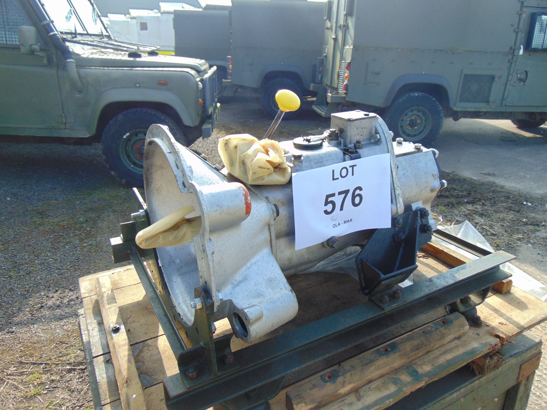 Army Recon Series Gearbox c/w Ancillaries as shown in Original Crate - Image 3 of 20
