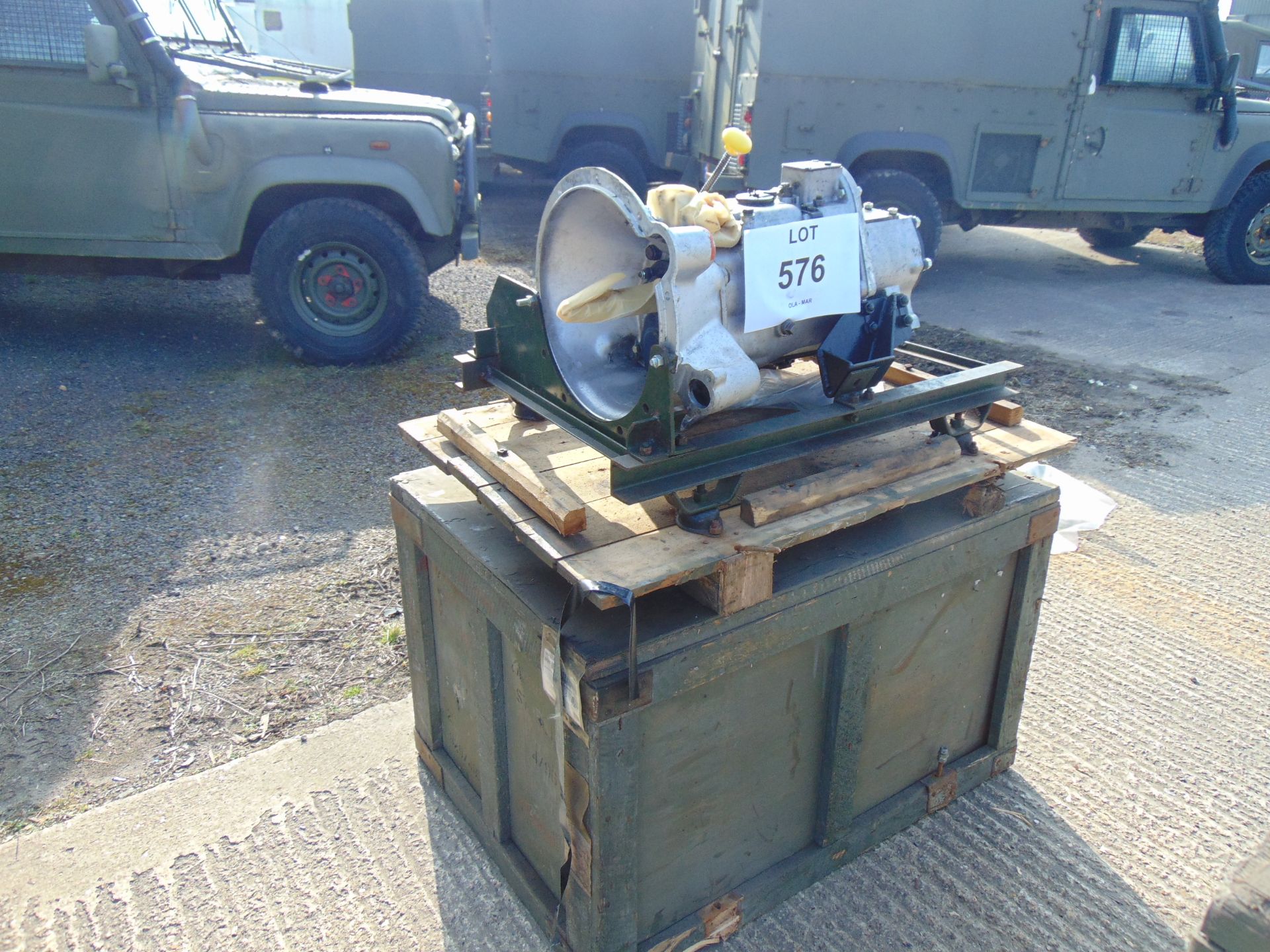 Army Recon Series Gearbox c/w Ancillaries as shown in Original Crate - Image 14 of 20