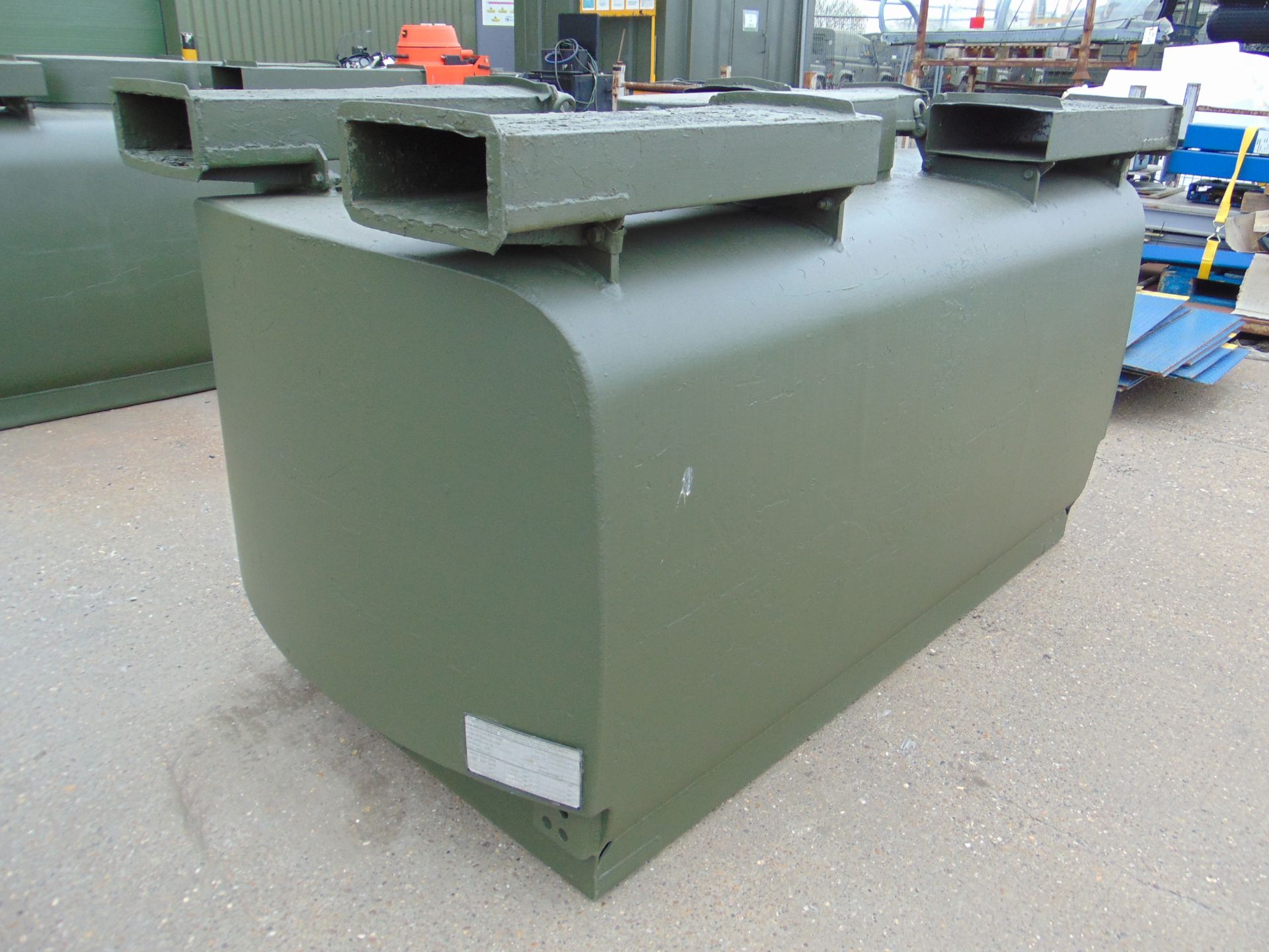 Gloster Saro 2,200Ltr Aluminium Fuel/Fluid Distribution Tank - Image 4 of 12