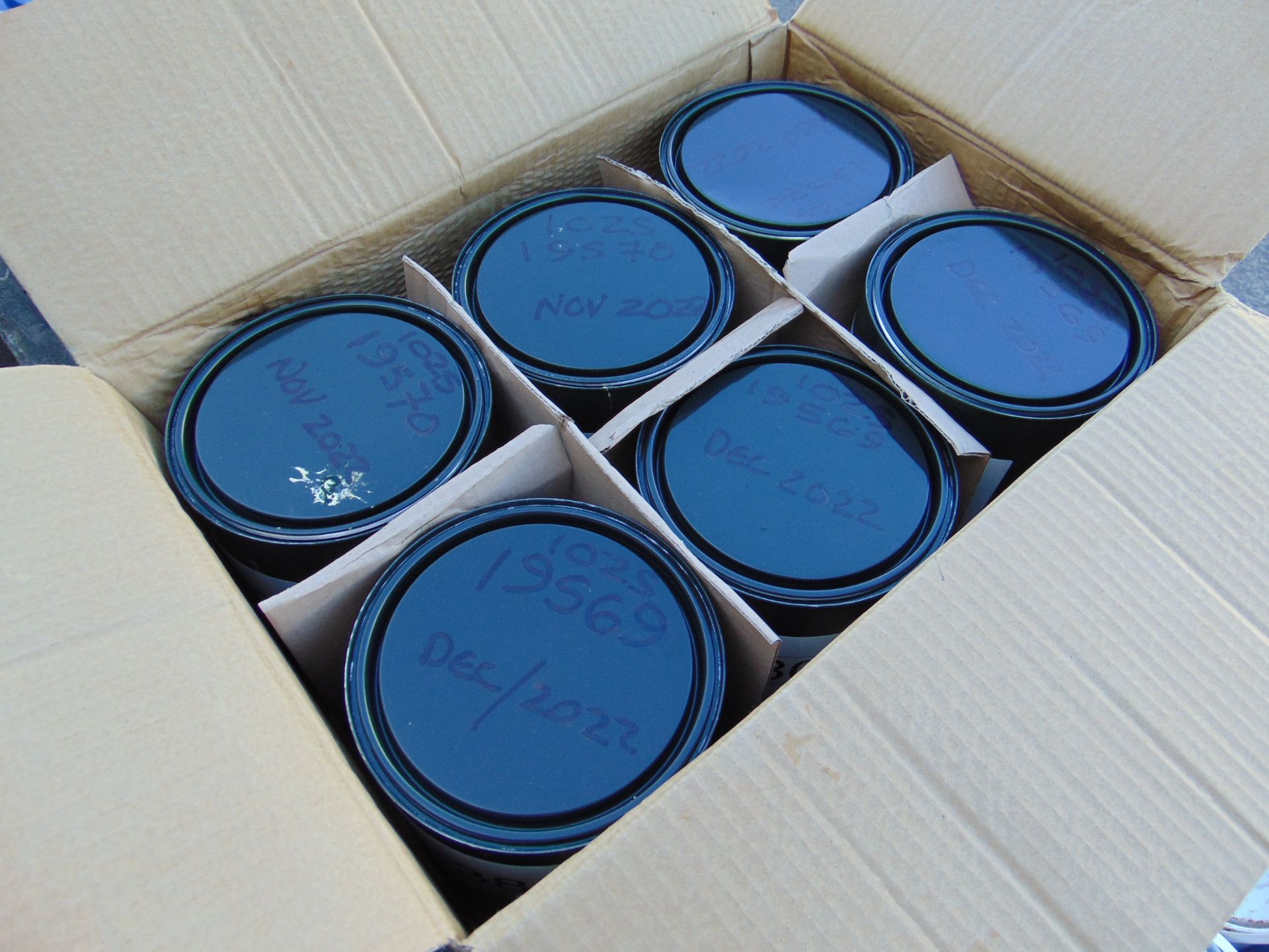 6x 3Kg Drums of XG-380 Grease for use at high temperatures for high bearing loads - Bild 3 aus 3