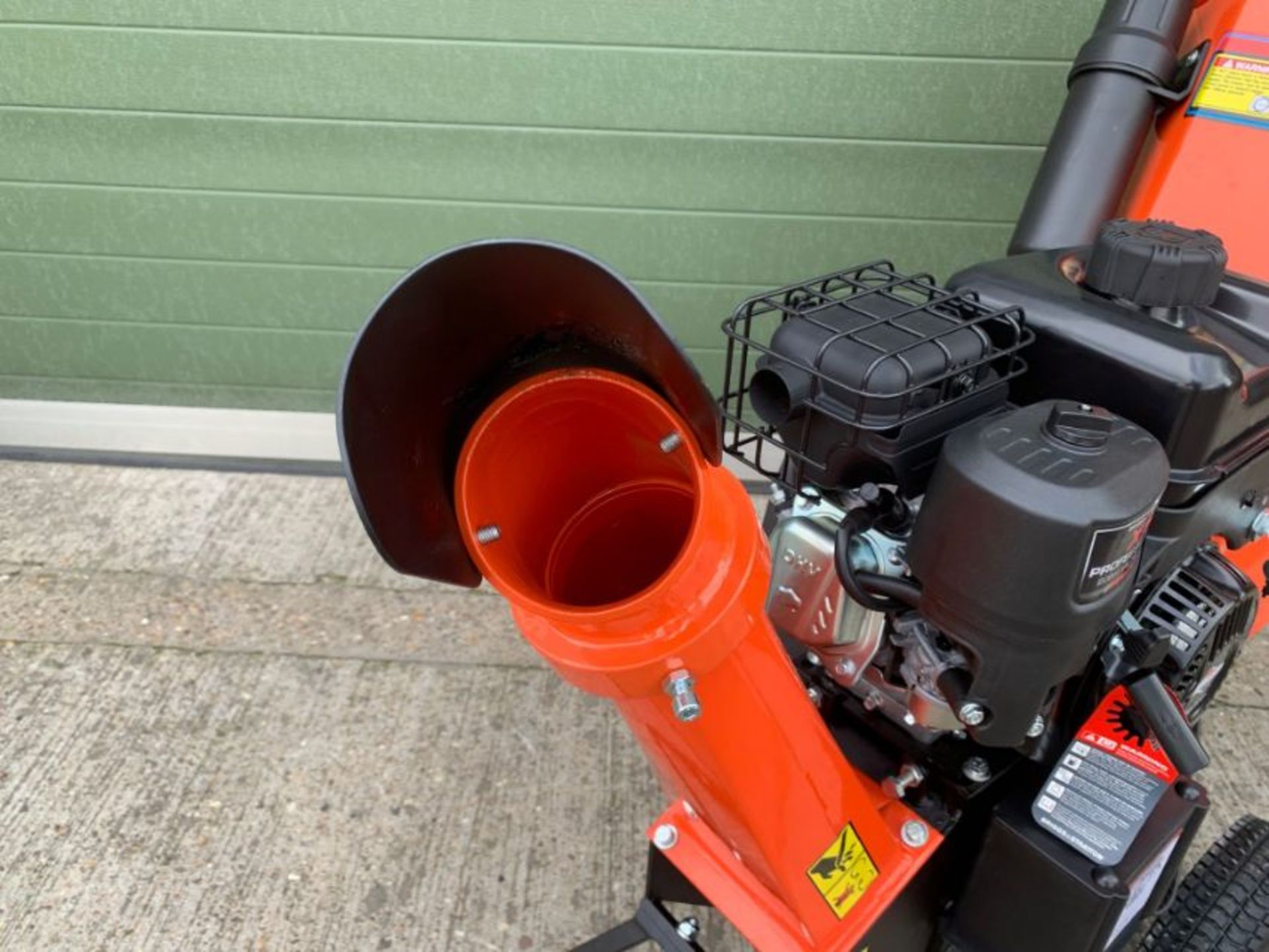 ** BRAND NEW ** Unused Armstrong DR-GS-65H Electric start Petrol Wood Chipper - Bild 15 aus 30