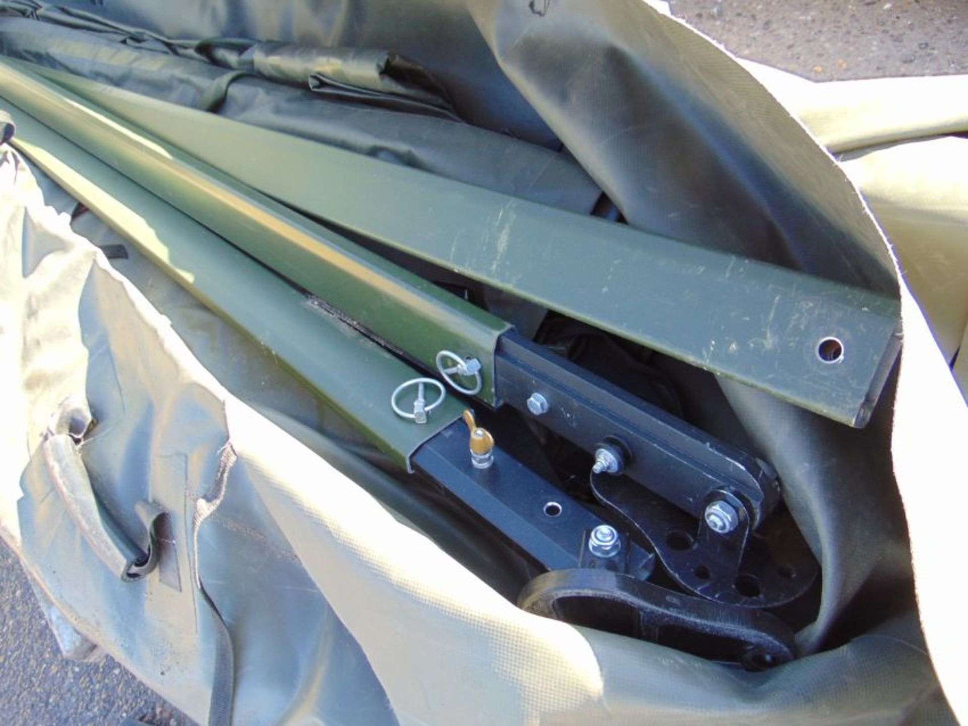 Unissued Vehicle Tent as shown complete with kit. - Image 4 of 11