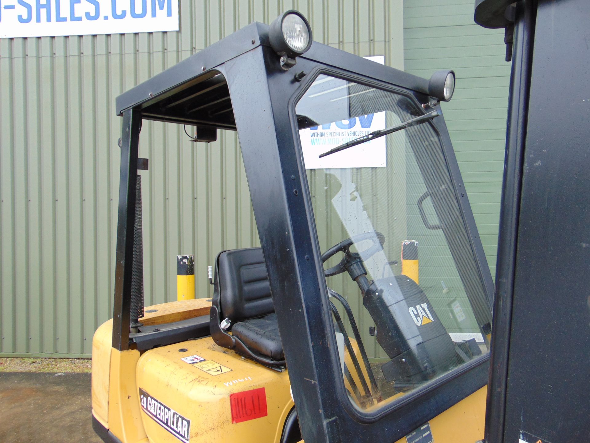 Caterpillar DP25K Counter Balance Diesel Forklift ONLY 3,725 HOURS! - Image 19 of 24