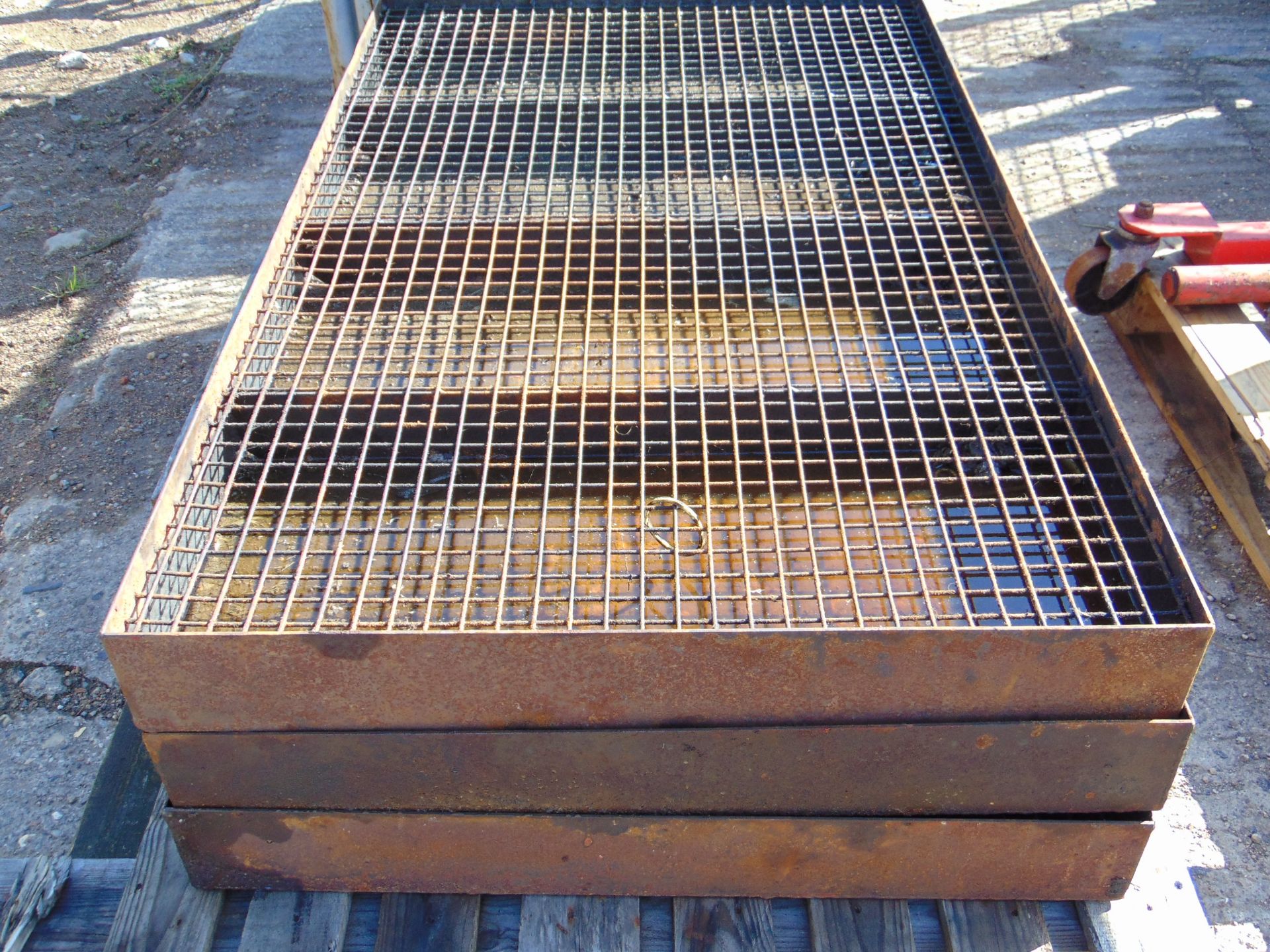 3x Steel Spill Pallet For 2 x 205Ltr Drums - Image 2 of 3