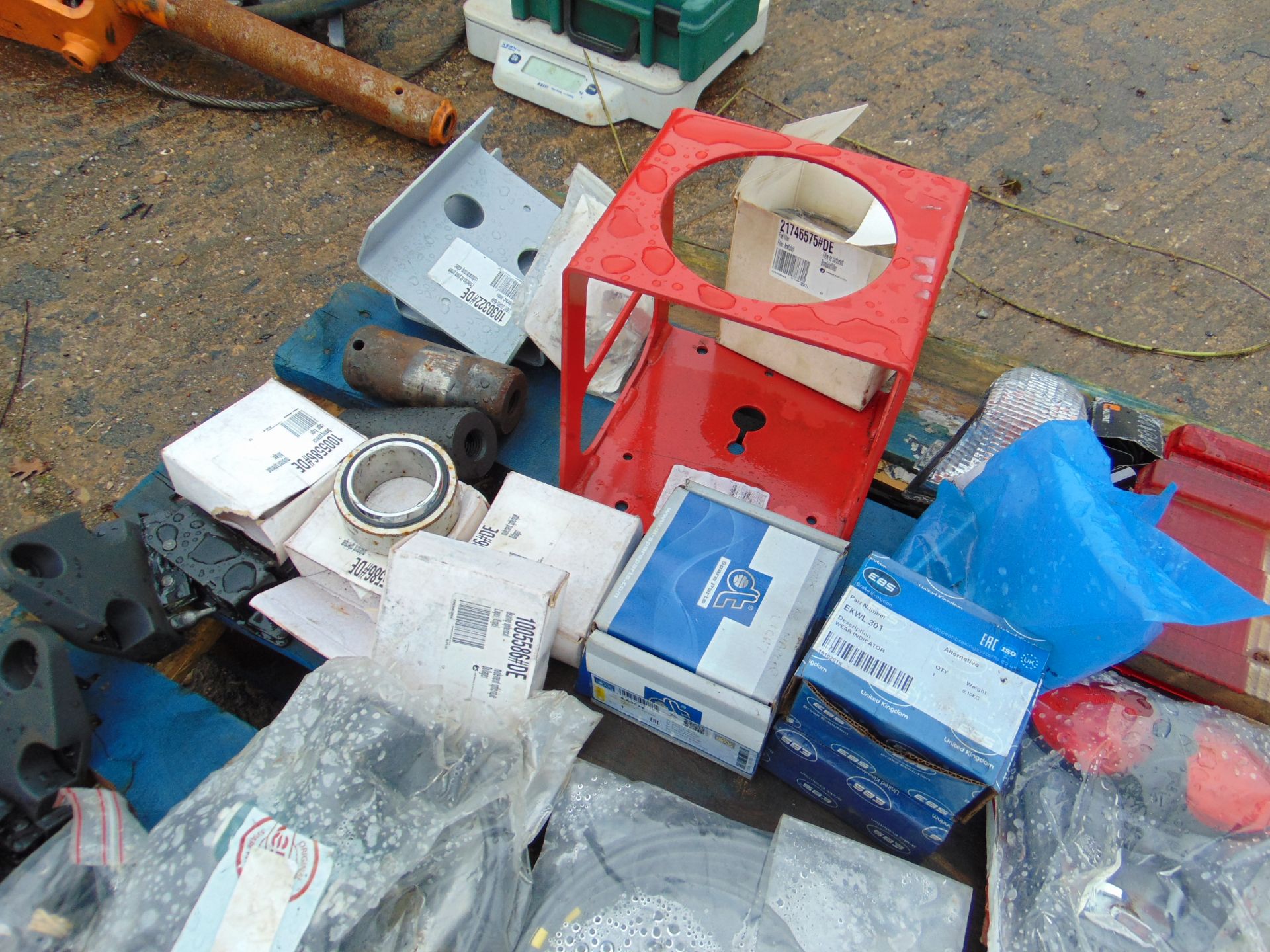 Mixed Vehicle Spares - Image 3 of 8