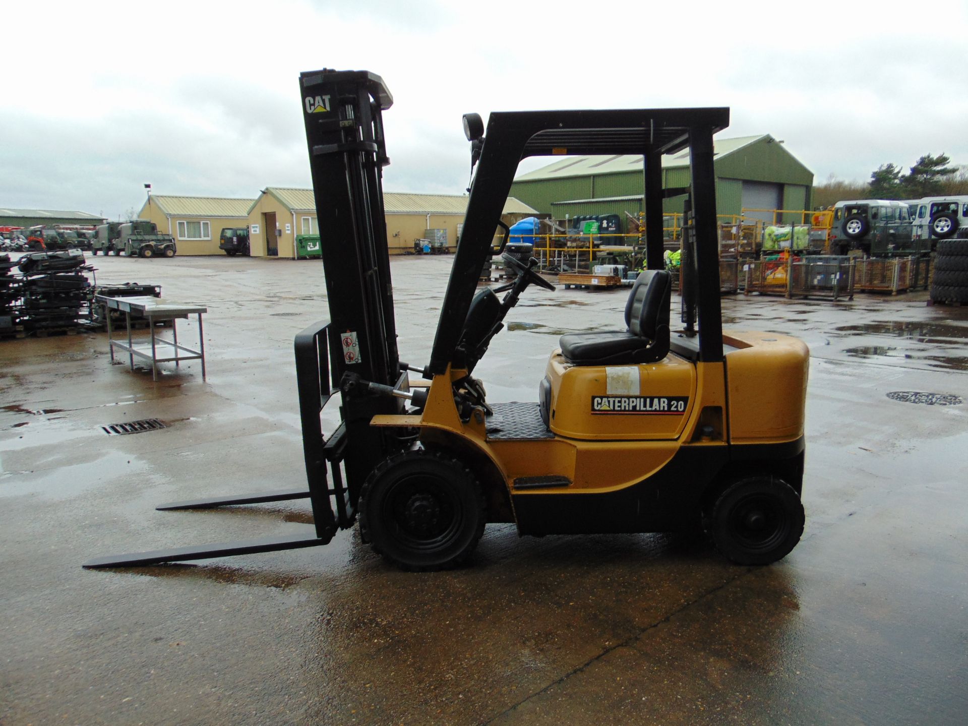 Caterpillar DP25K Counter Balance Diesel Forklift ONLY 3,725 HOURS! - Image 5 of 24