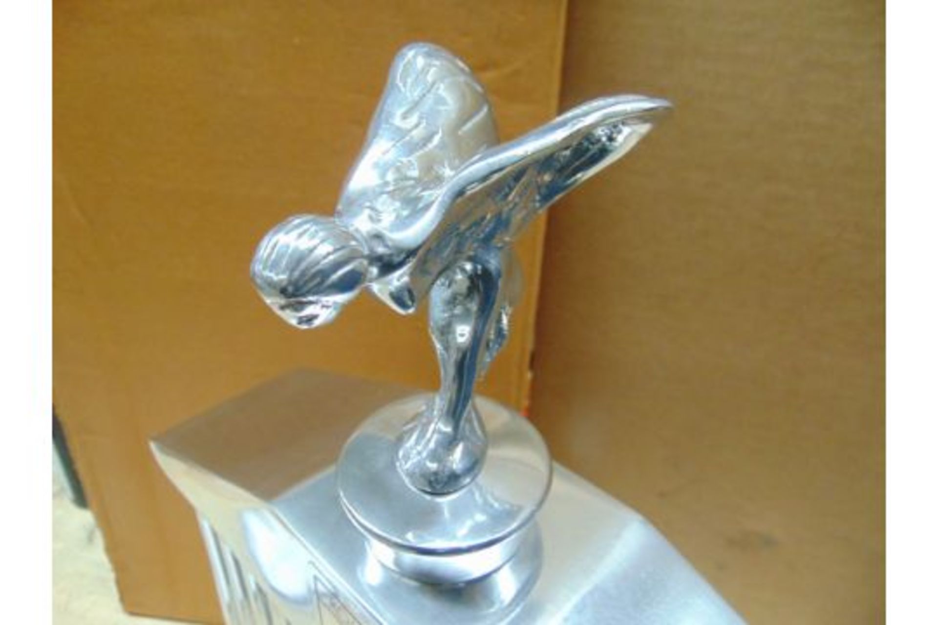 BEAUTIFUL MODEL ROLLS ROYCE POLISHED ALUMINIUM RADIATOR - Image 3 of 6