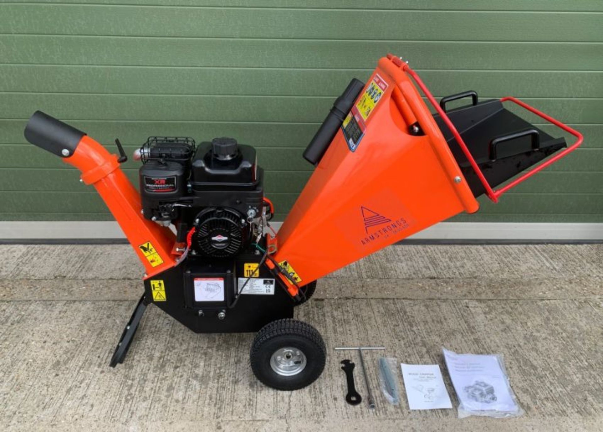 ** BRAND NEW ** Unused Armstrong DR-GS-65H Electric start Petrol Wood Chipper - Bild 16 aus 30