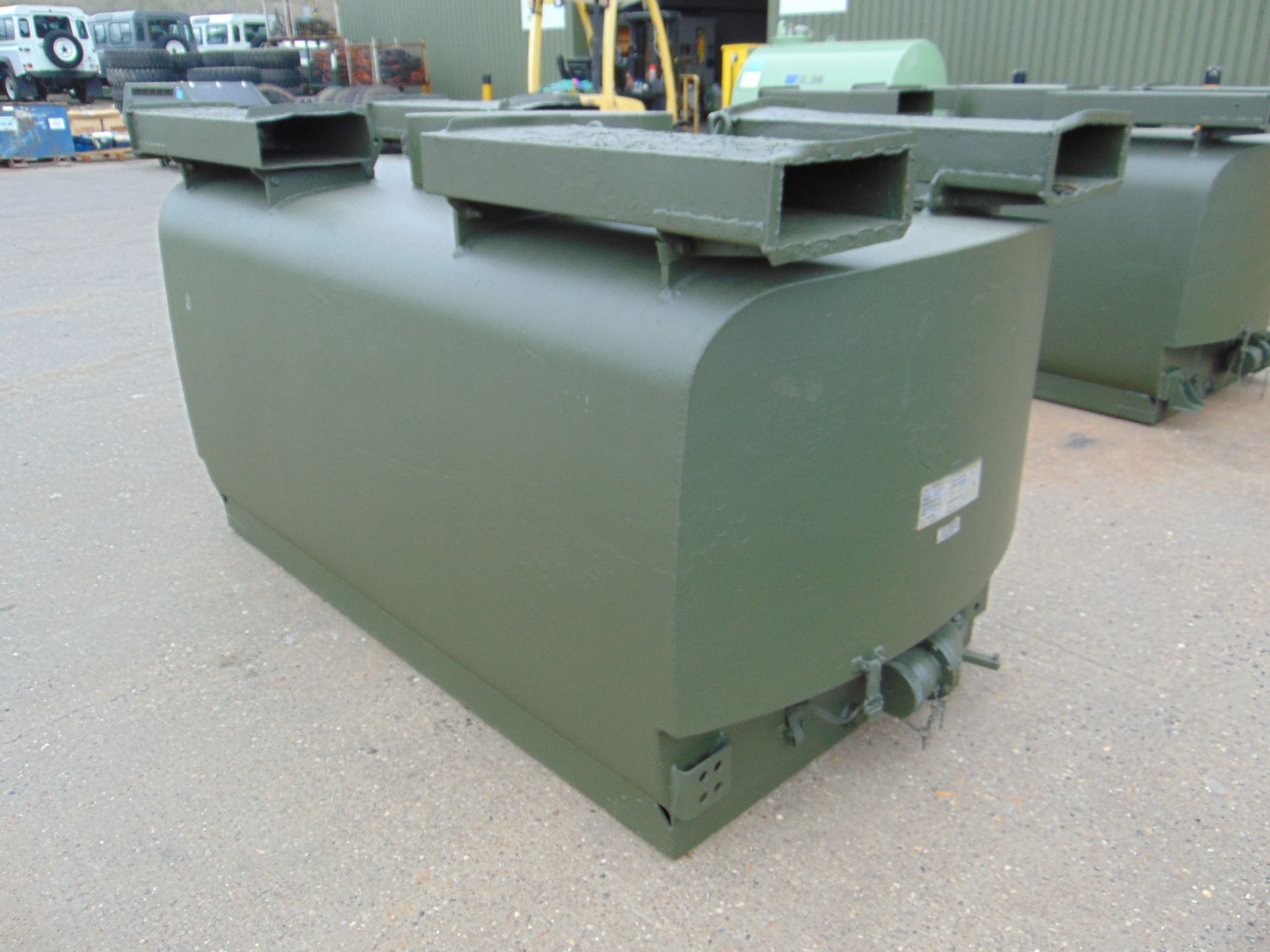 Gloster Saro 2,200Ltr Aluminium Fuel/Fluid Distribution Tank - Image 3 of 12