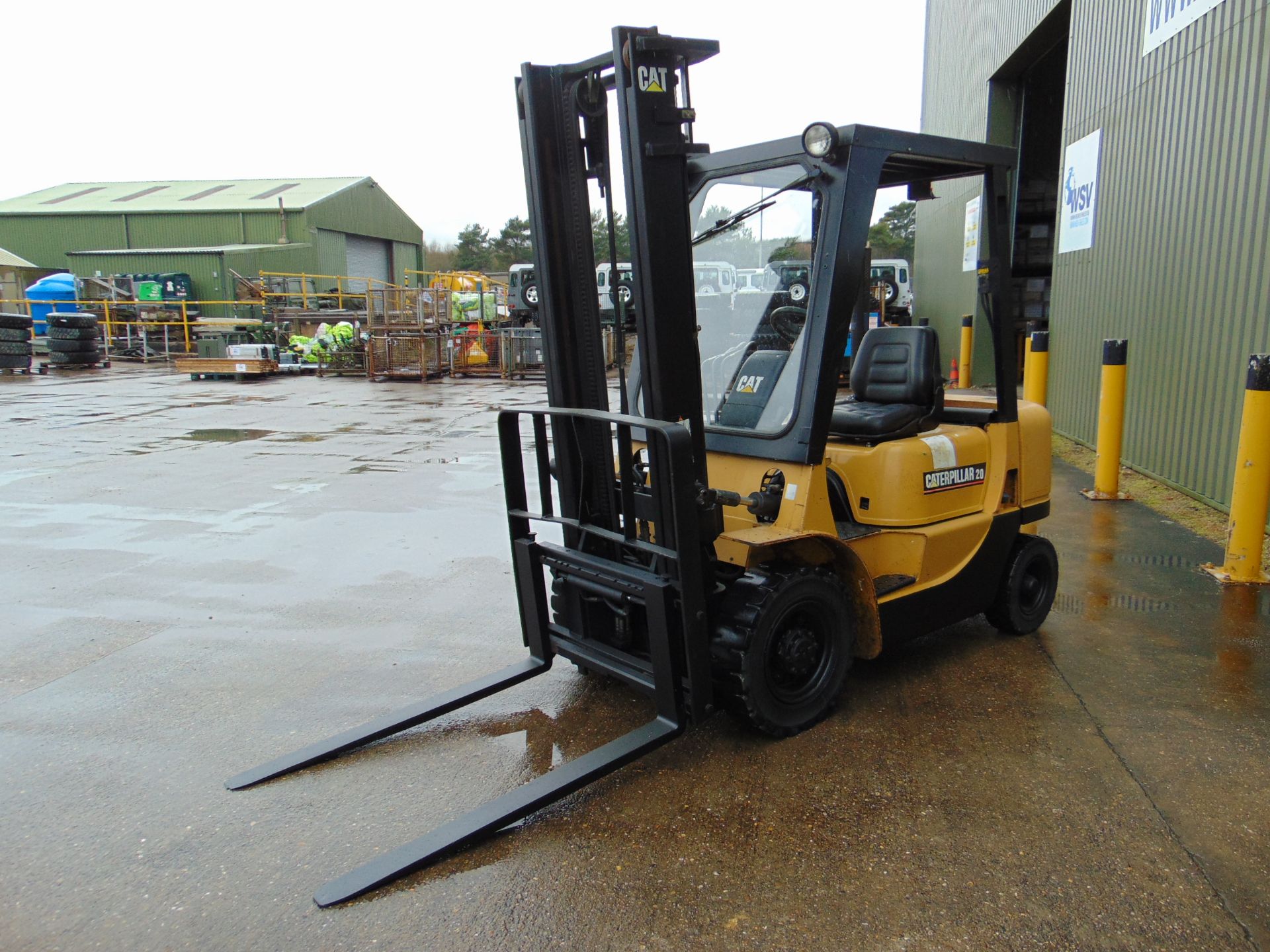 Caterpillar DP25K Counter Balance Diesel Forklift ONLY 3,725 HOURS! - Image 4 of 24