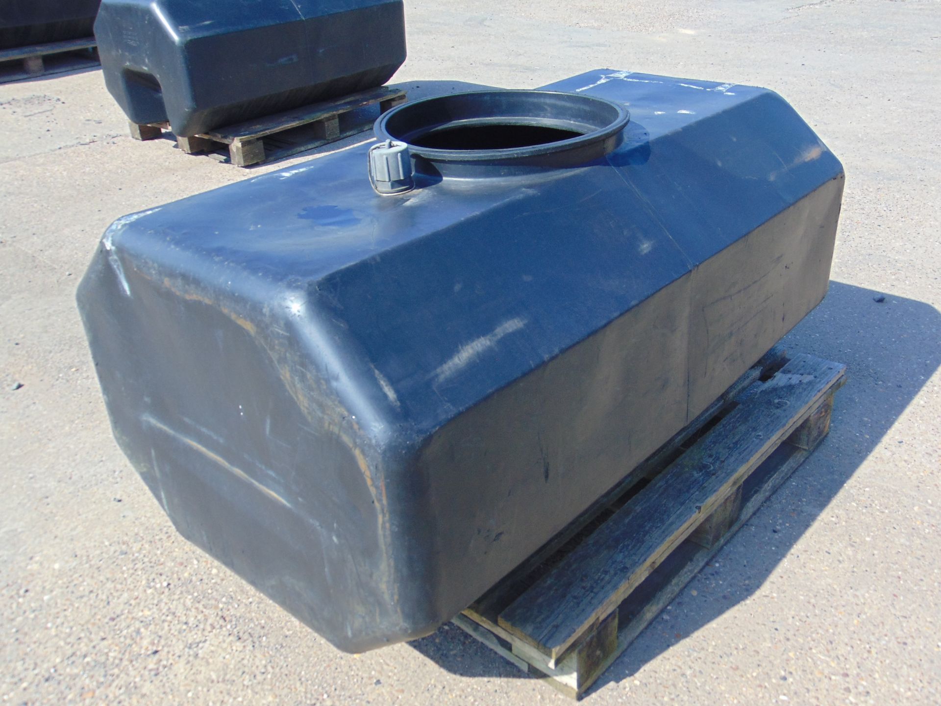Trailer Mountable 100 Gallon Water Tank - Image 3 of 6