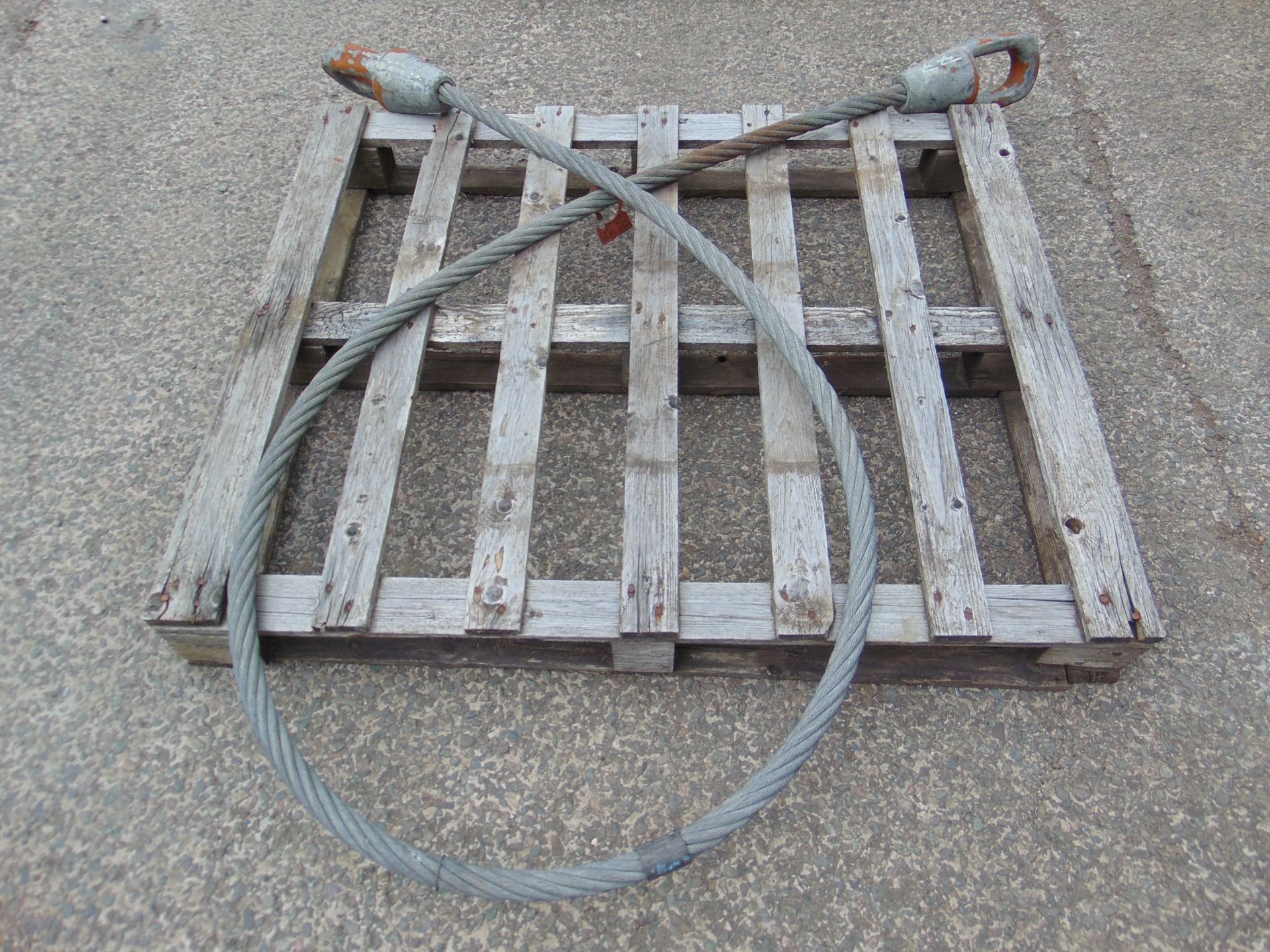 Large Recovery Wire Rope, as used on Main Battle Tanks - Image 2 of 5
