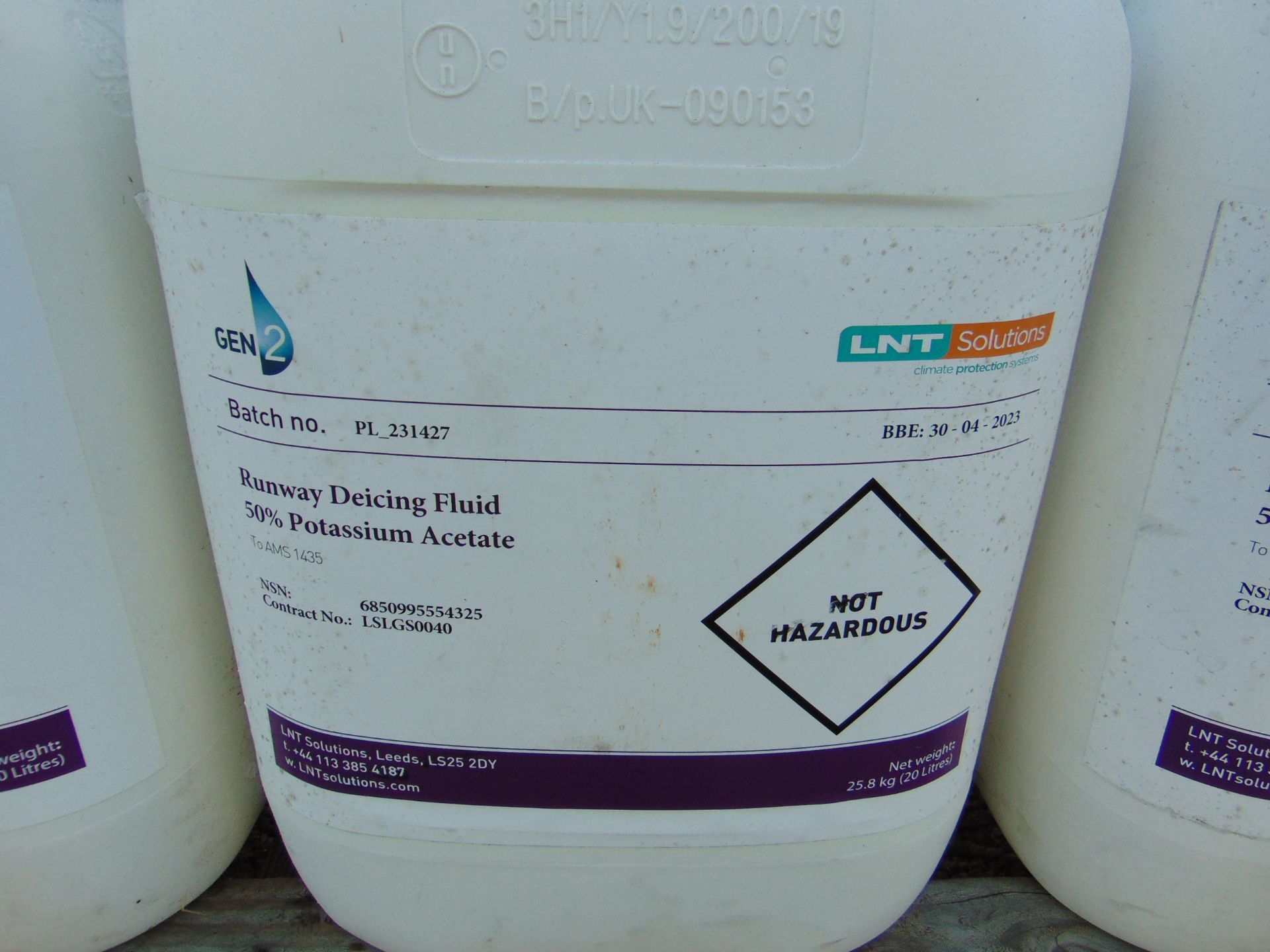 14x 20 Litre Drums of Runway De-icing Fluid - Image 2 of 2