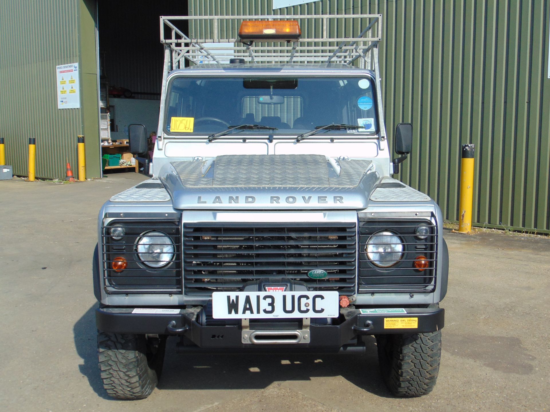 1 Owner 2013 Land Rover Defender 110 2.2 County Utility 5 door 5 seater - ONLY 83,117 MILES! - Image 2 of 33