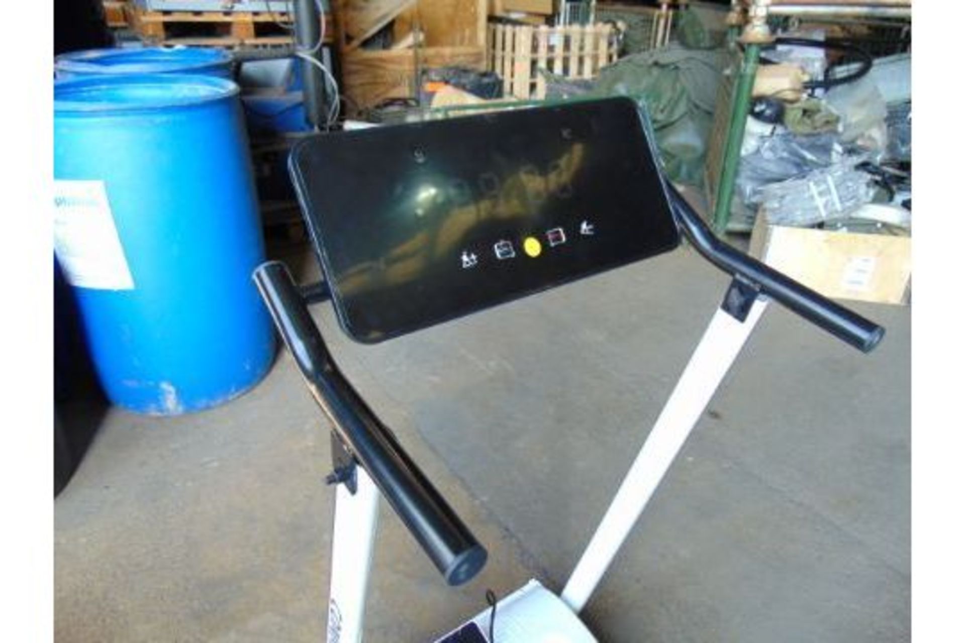 New Unused Compact 240 volt Fold up Tread Mill with Digital Controls, Programs, etc - Image 6 of 10
