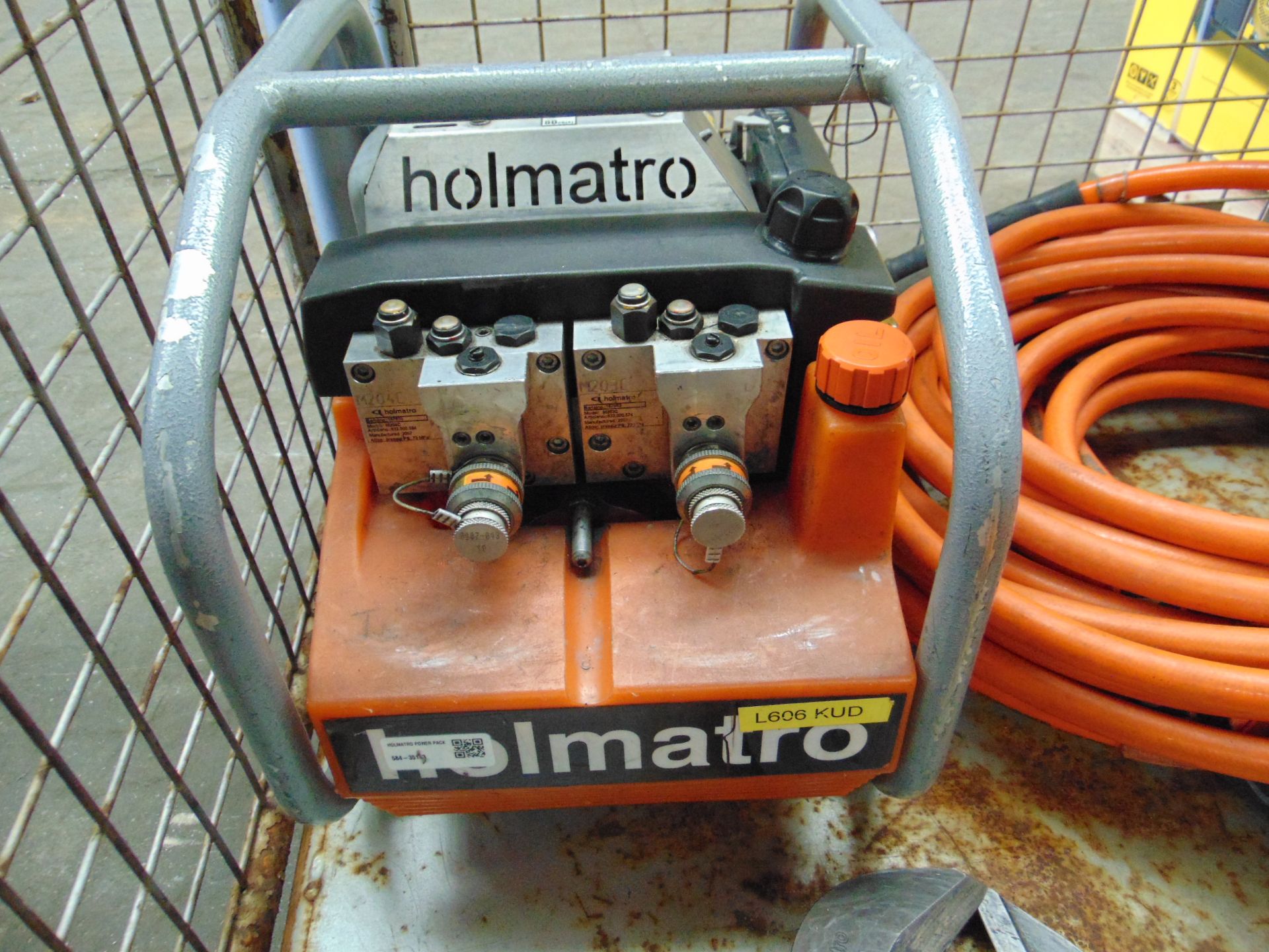 Holmatro Jaws of Life Rescue Kit inc Power Pack, Cutters, Glas Saws etc - Image 5 of 8