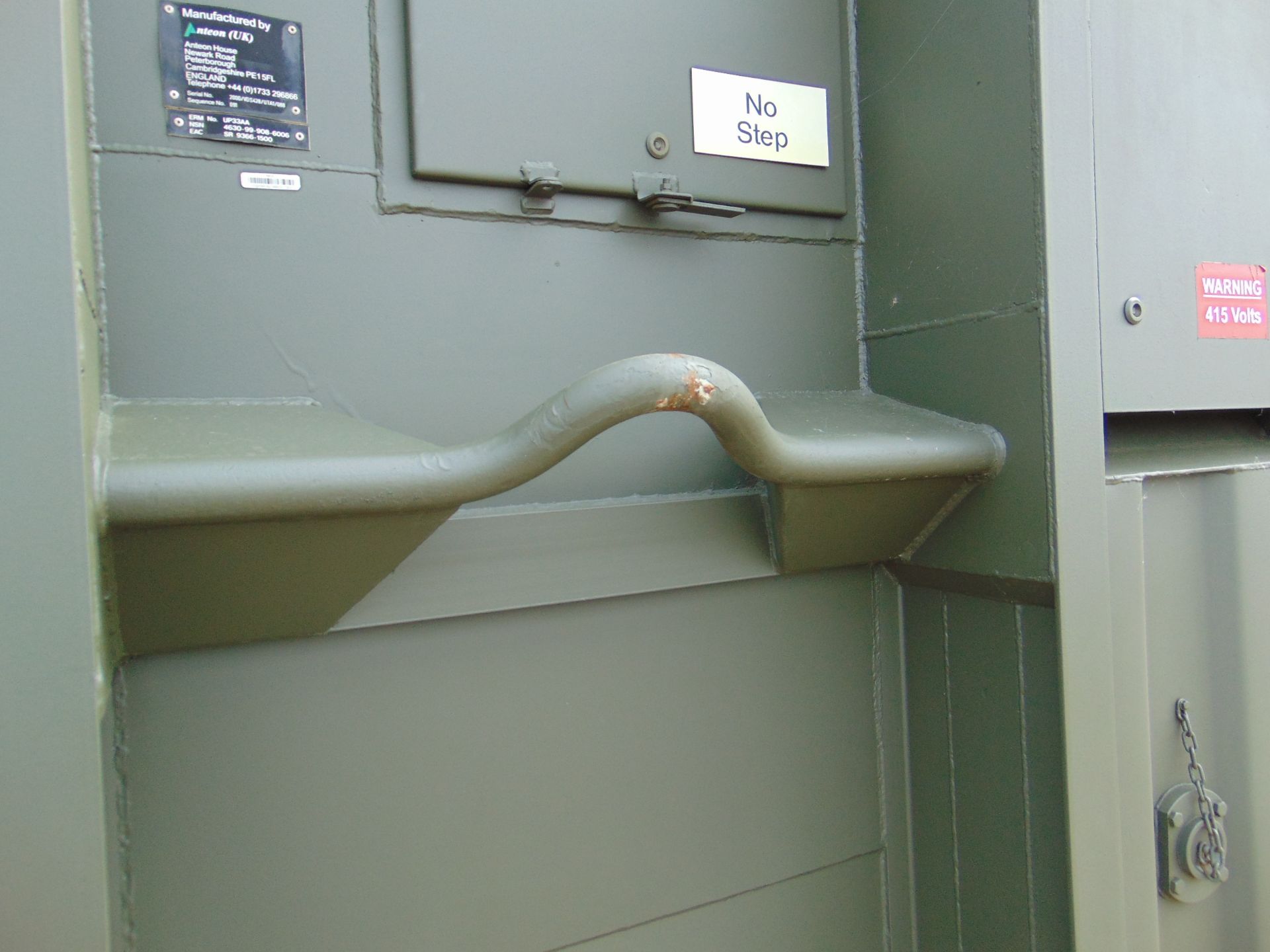 Demountable Front Line Ablution Unit in 20ft Container with hook loader, Twist Locks Etc - Image 27 of 32