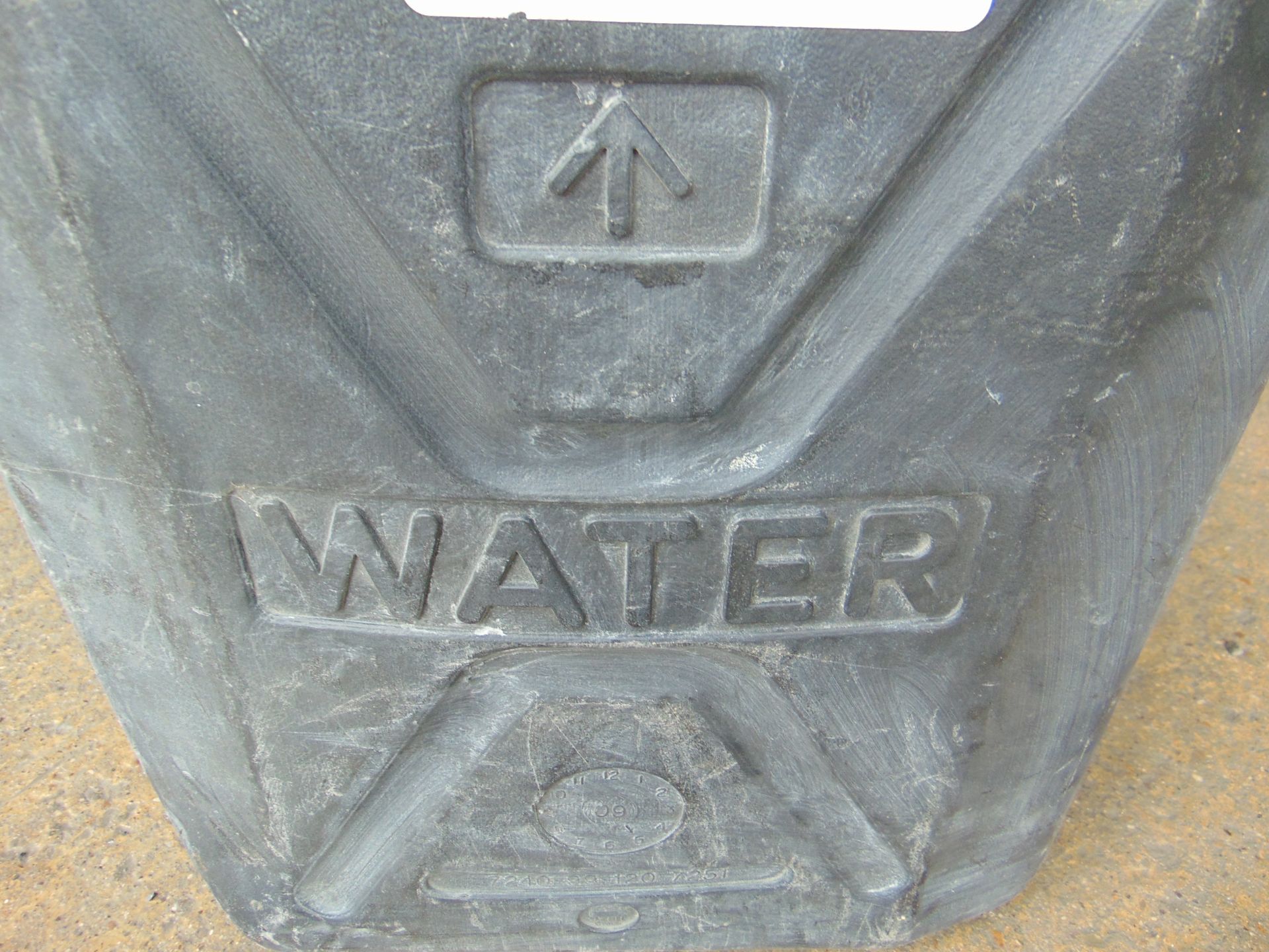 4 x Standard Nato 5 gall Water Jerry Cans as shown - Image 3 of 3